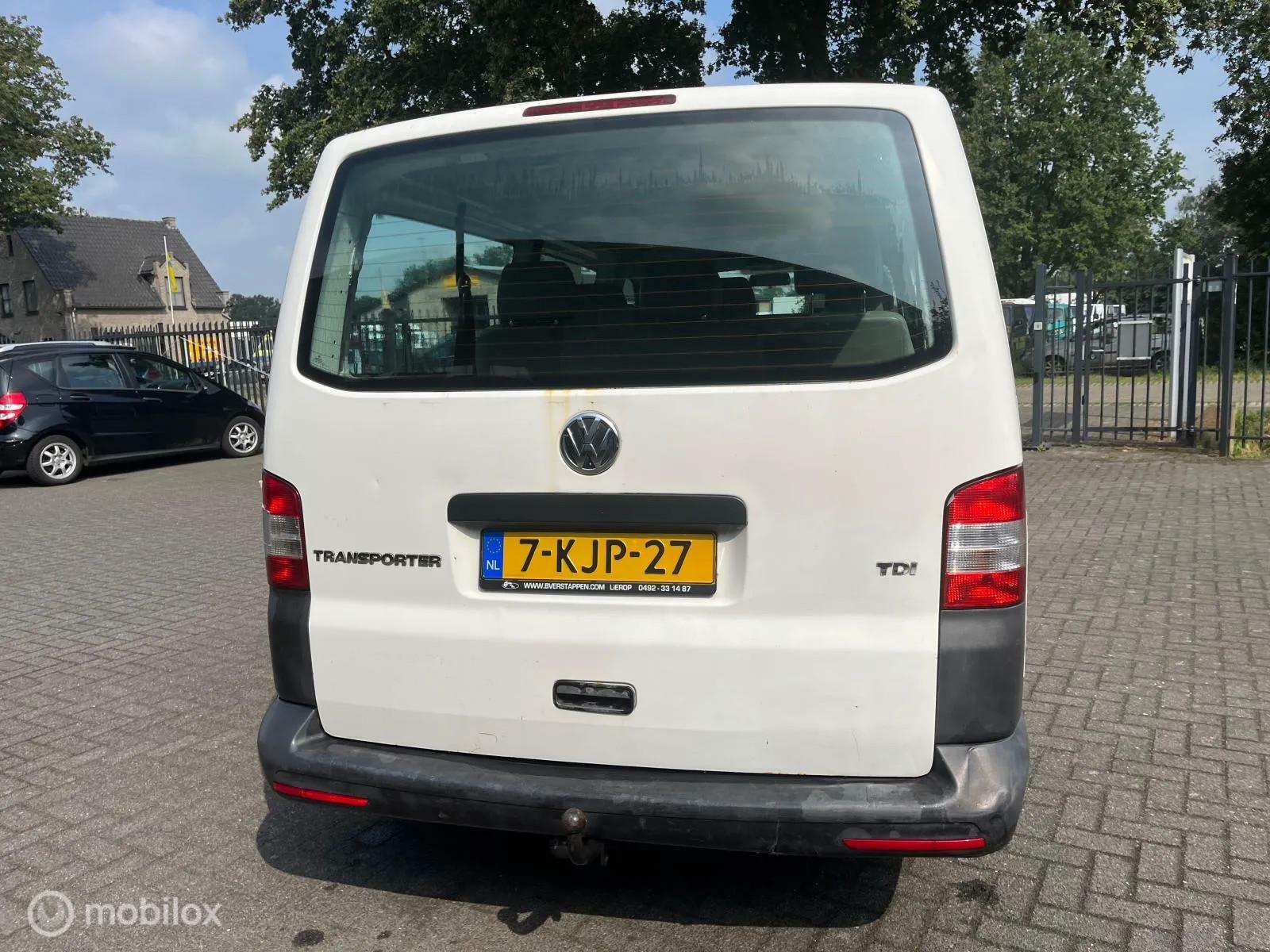 Foto van Volkswagen Transporter Kombi