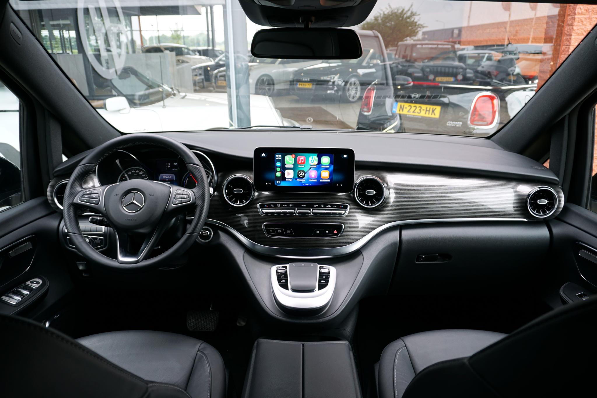 Foto van Mercedes-Benz Eqv