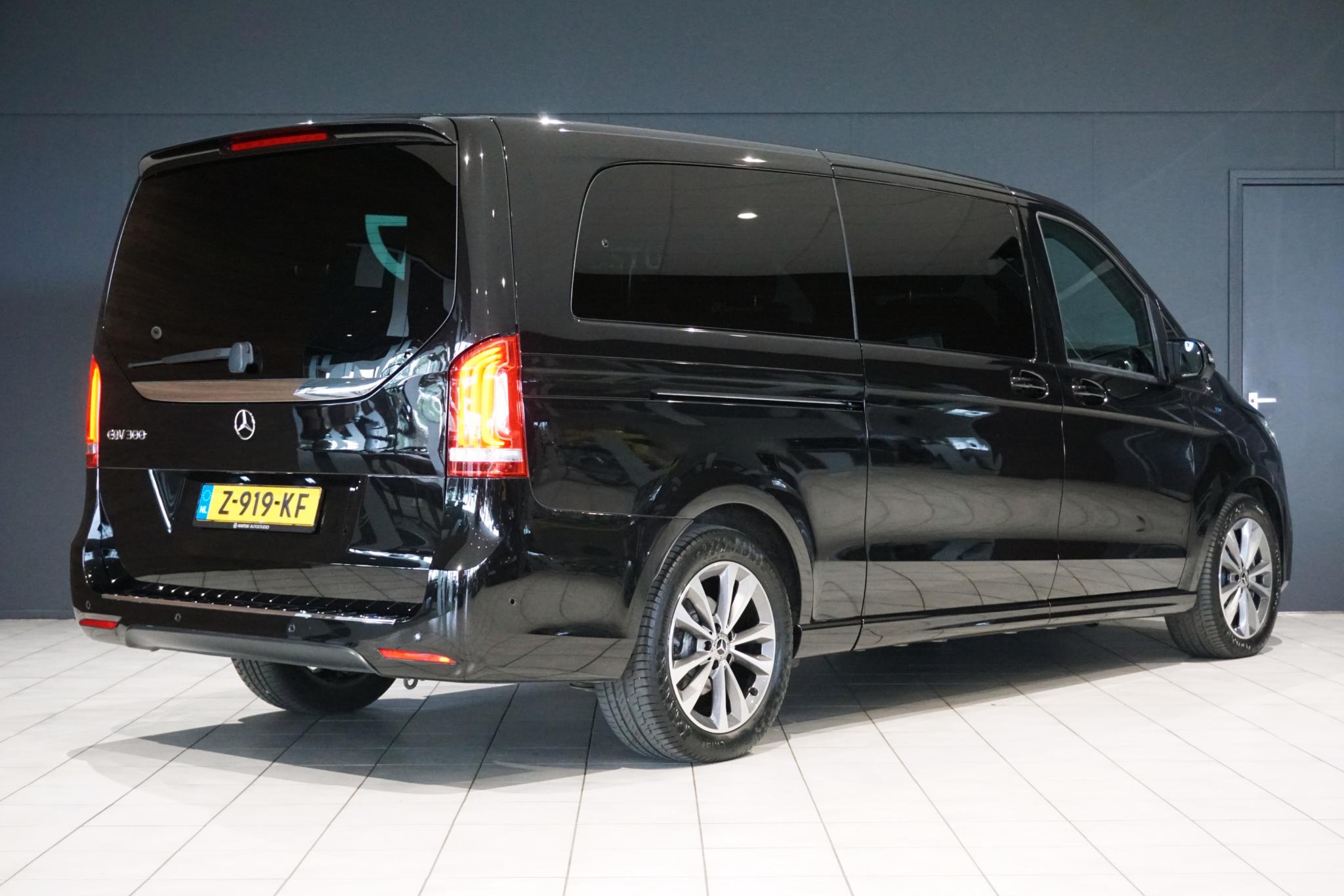 Foto van Mercedes-Benz Eqv
