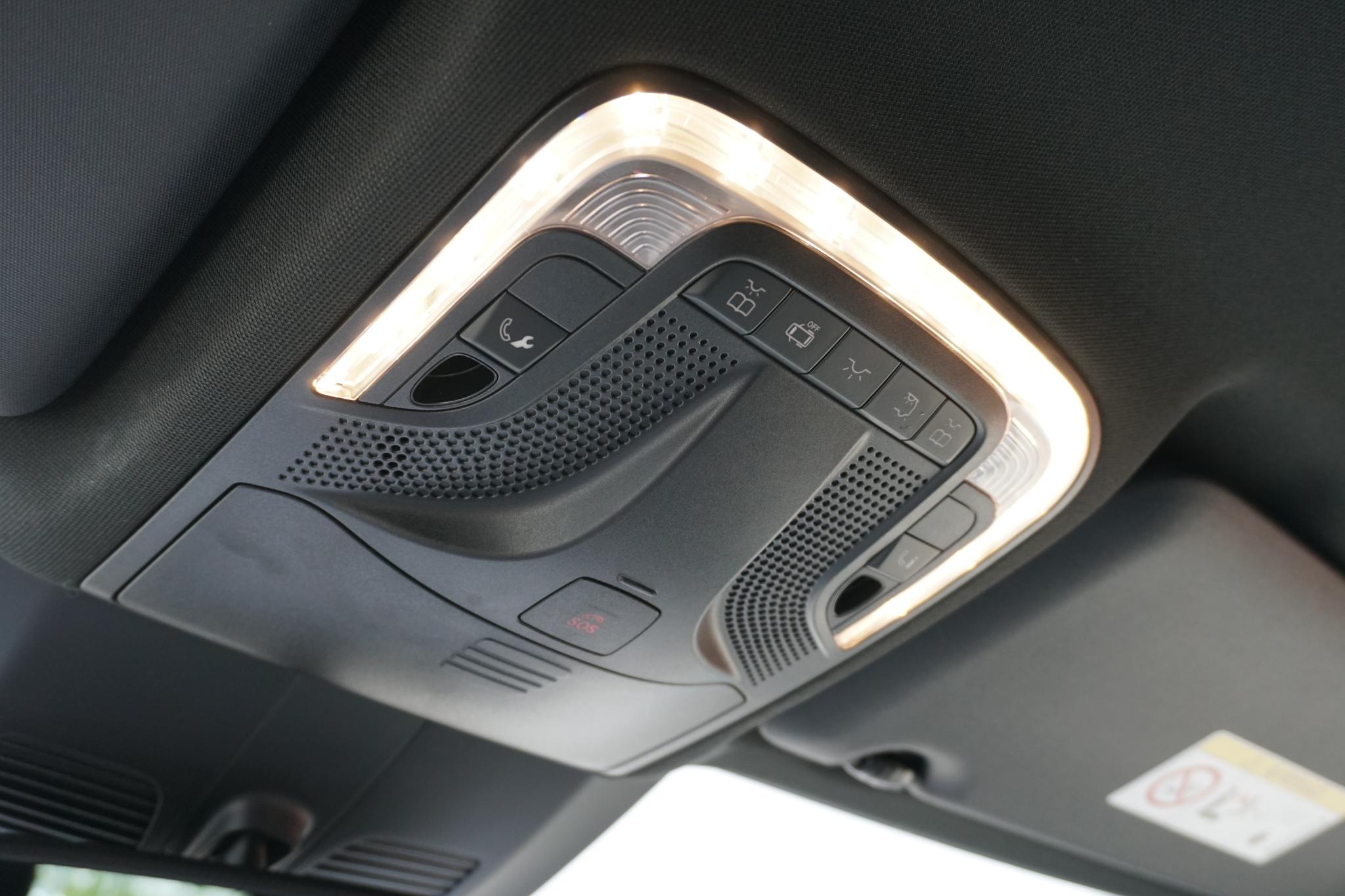 Foto van Mercedes-Benz Eqv