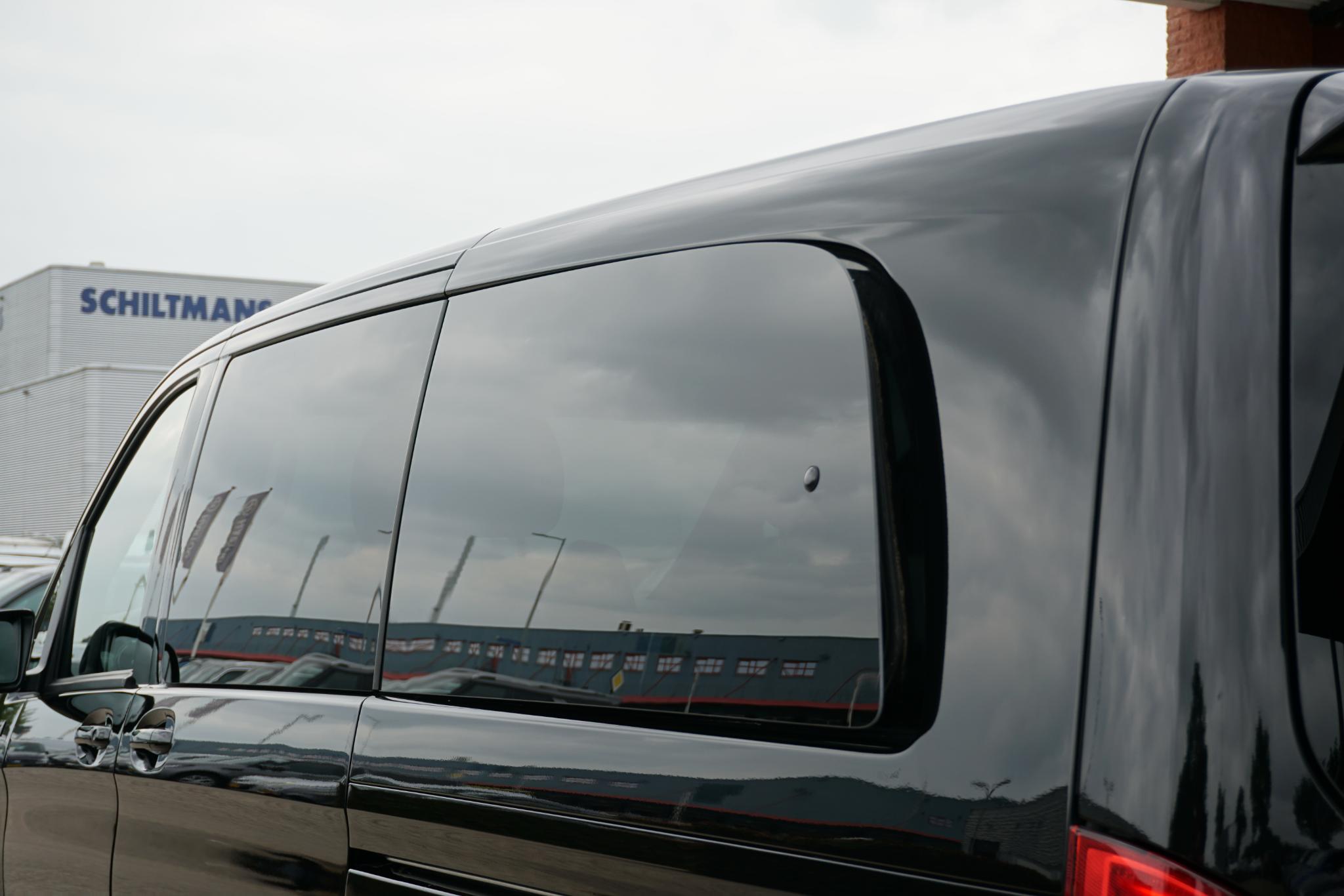 Foto van Mercedes-Benz Eqv