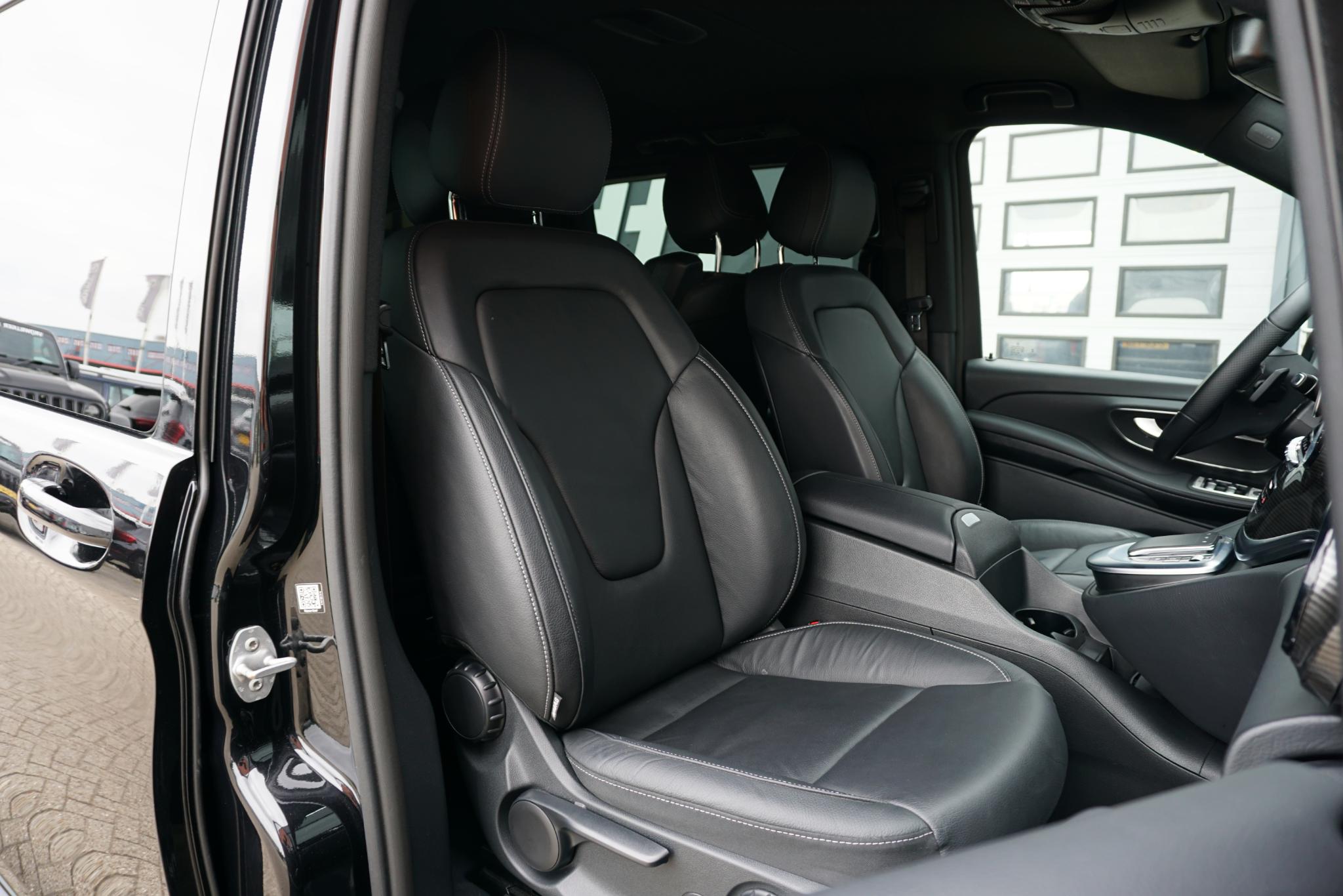 Foto van Mercedes-Benz Eqv