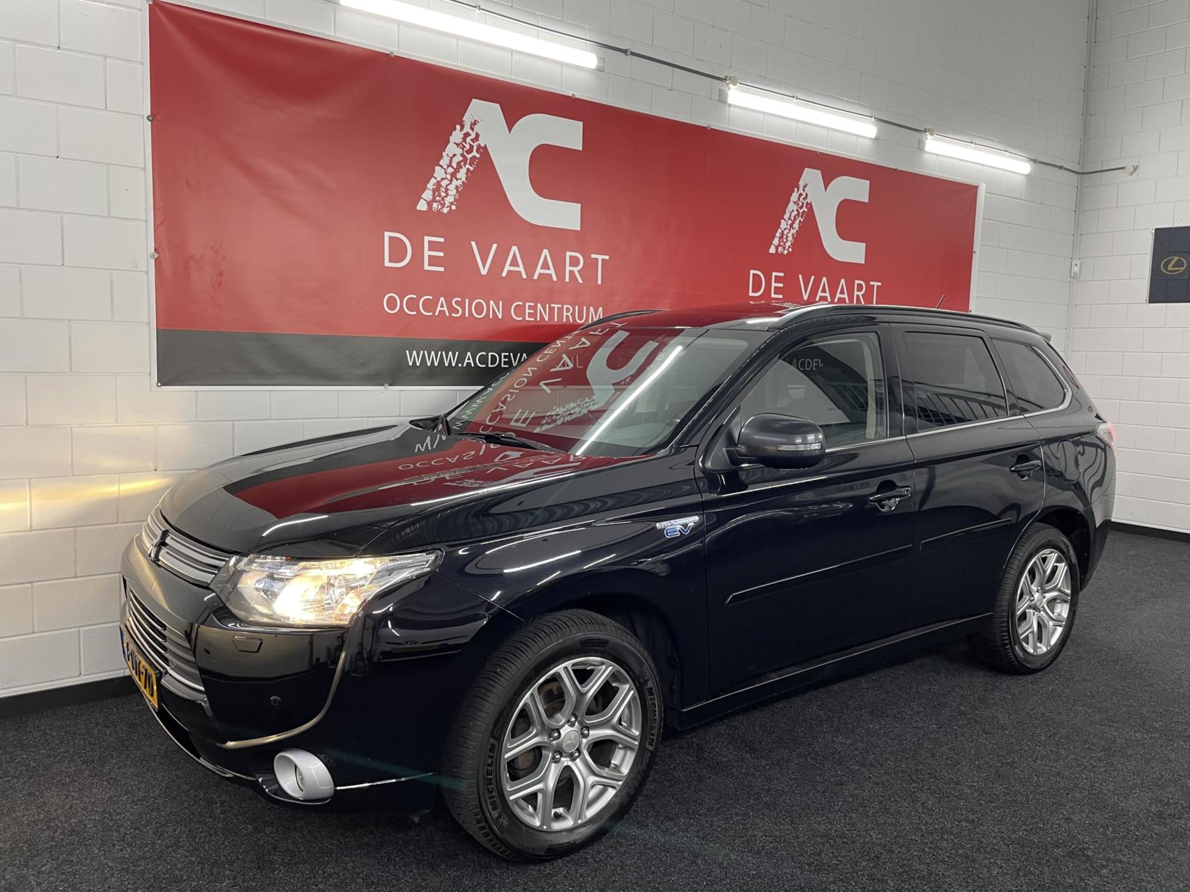 Mitsubishi Outlander 2.0 PHEV Instyle - VERKOCHT! 2014 - voorkant