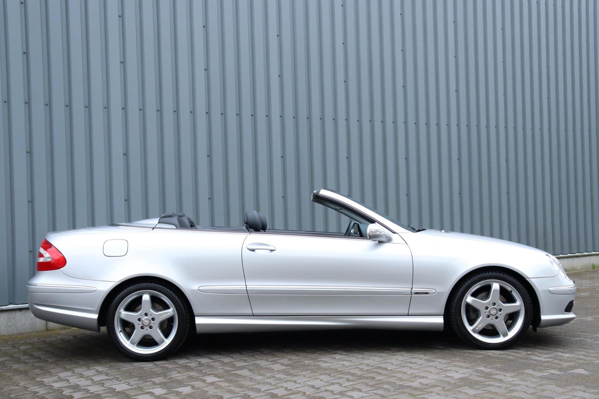 Foto van Mercedes-Benz CLK 320