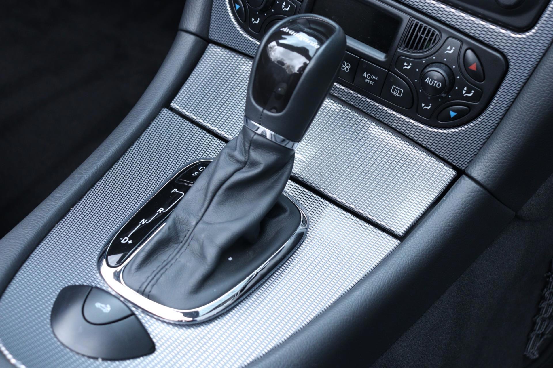 Foto van Mercedes-Benz CLK 320