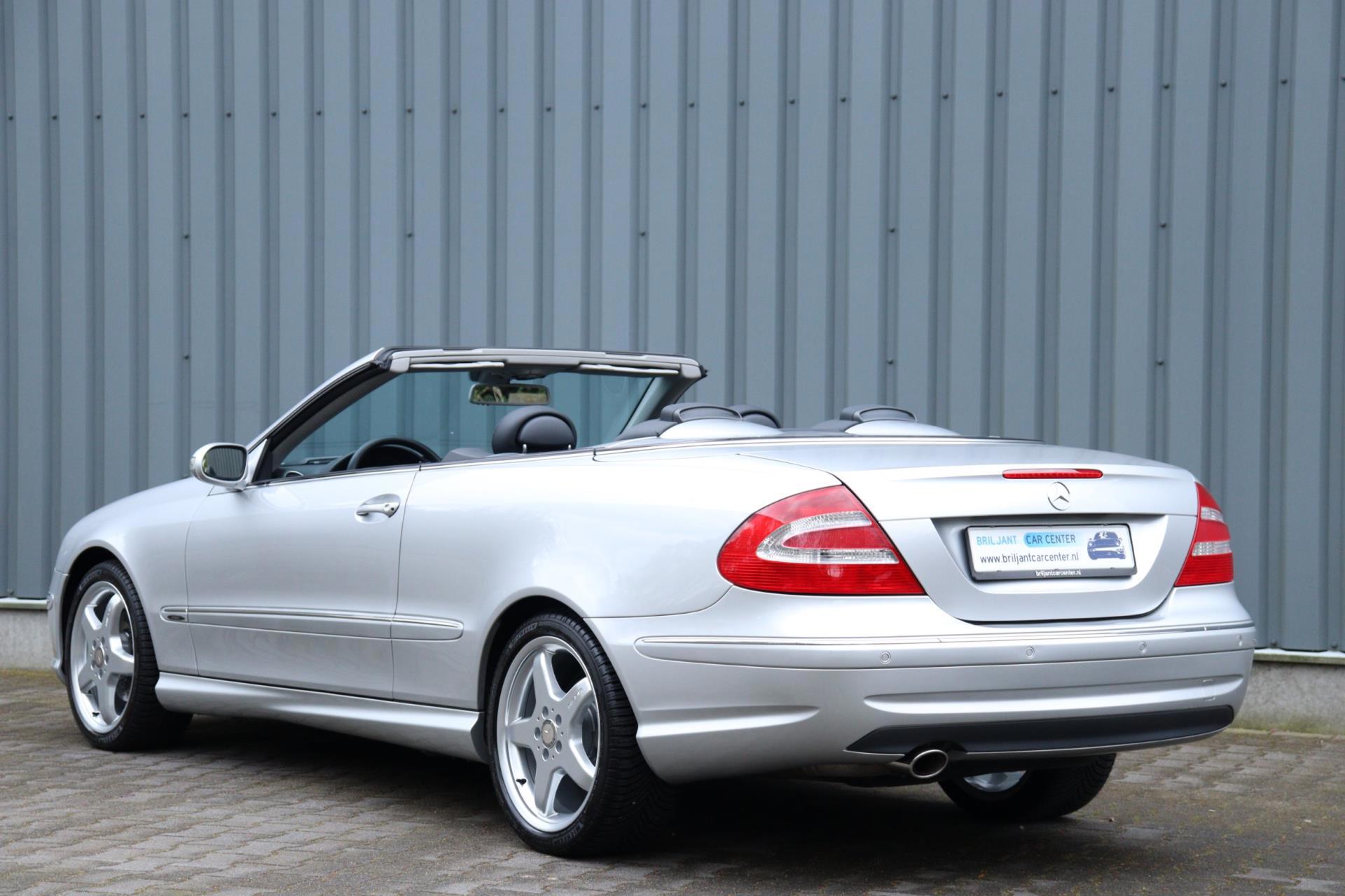 Foto van Mercedes-Benz CLK 320
