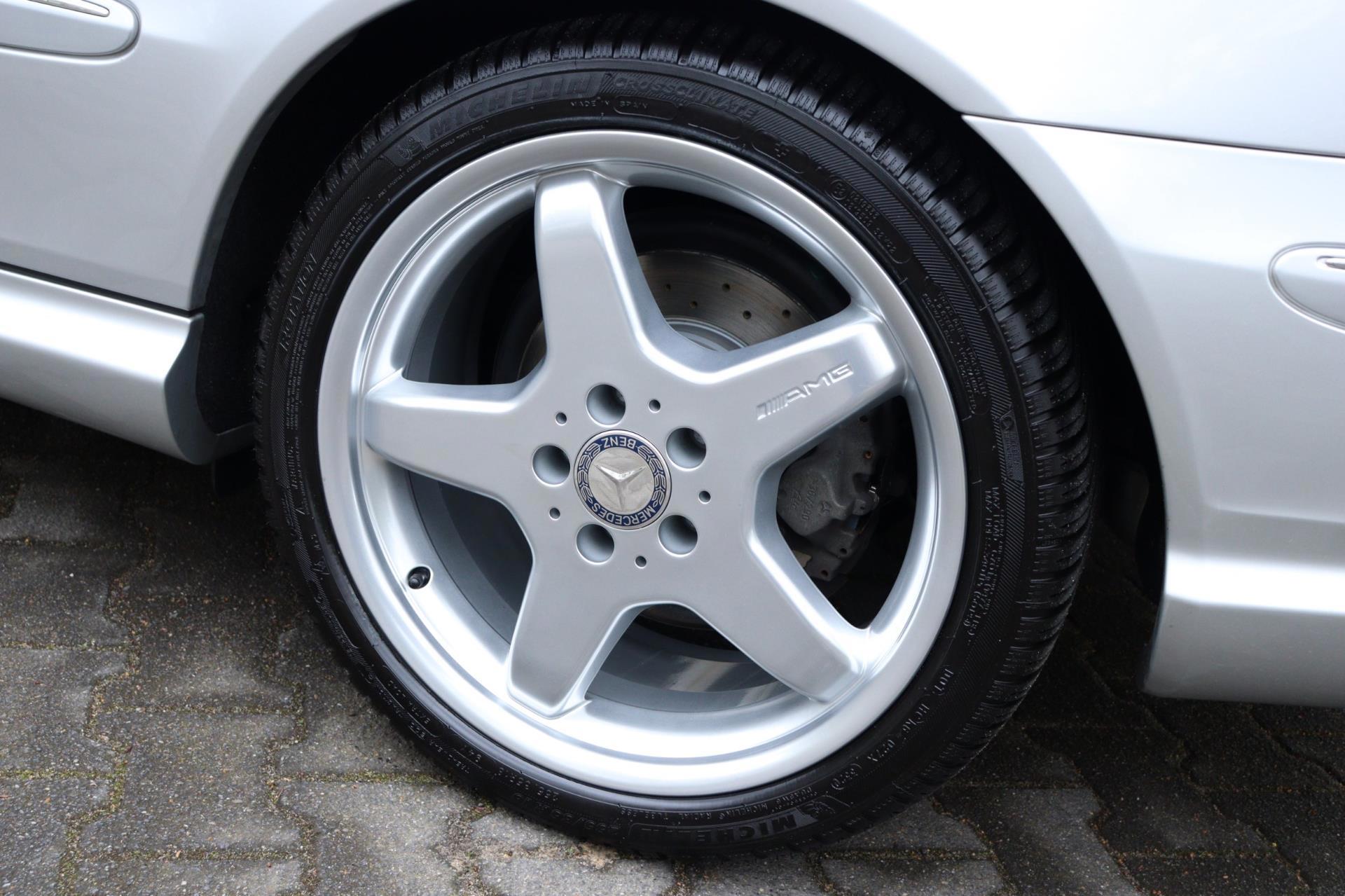 Foto van Mercedes-Benz CLK 320