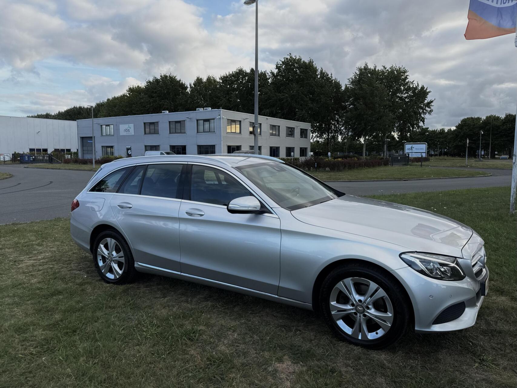 Foto van Mercedes-Benz C 220 Bluetec