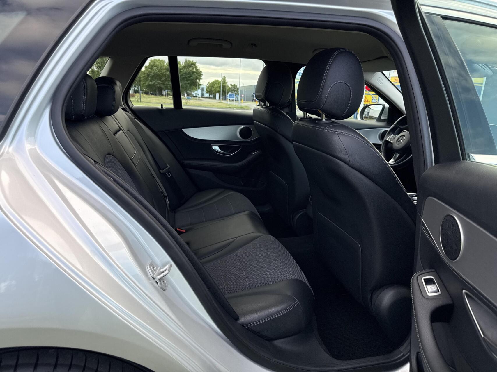 Foto van Mercedes-Benz C 220 Bluetec