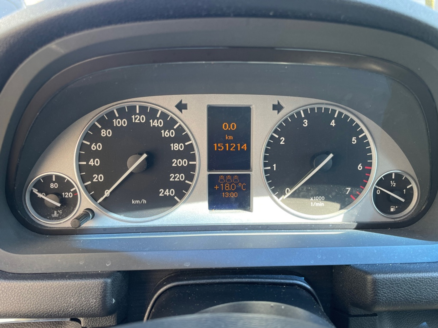 Foto van Mercedes-Benz B 200