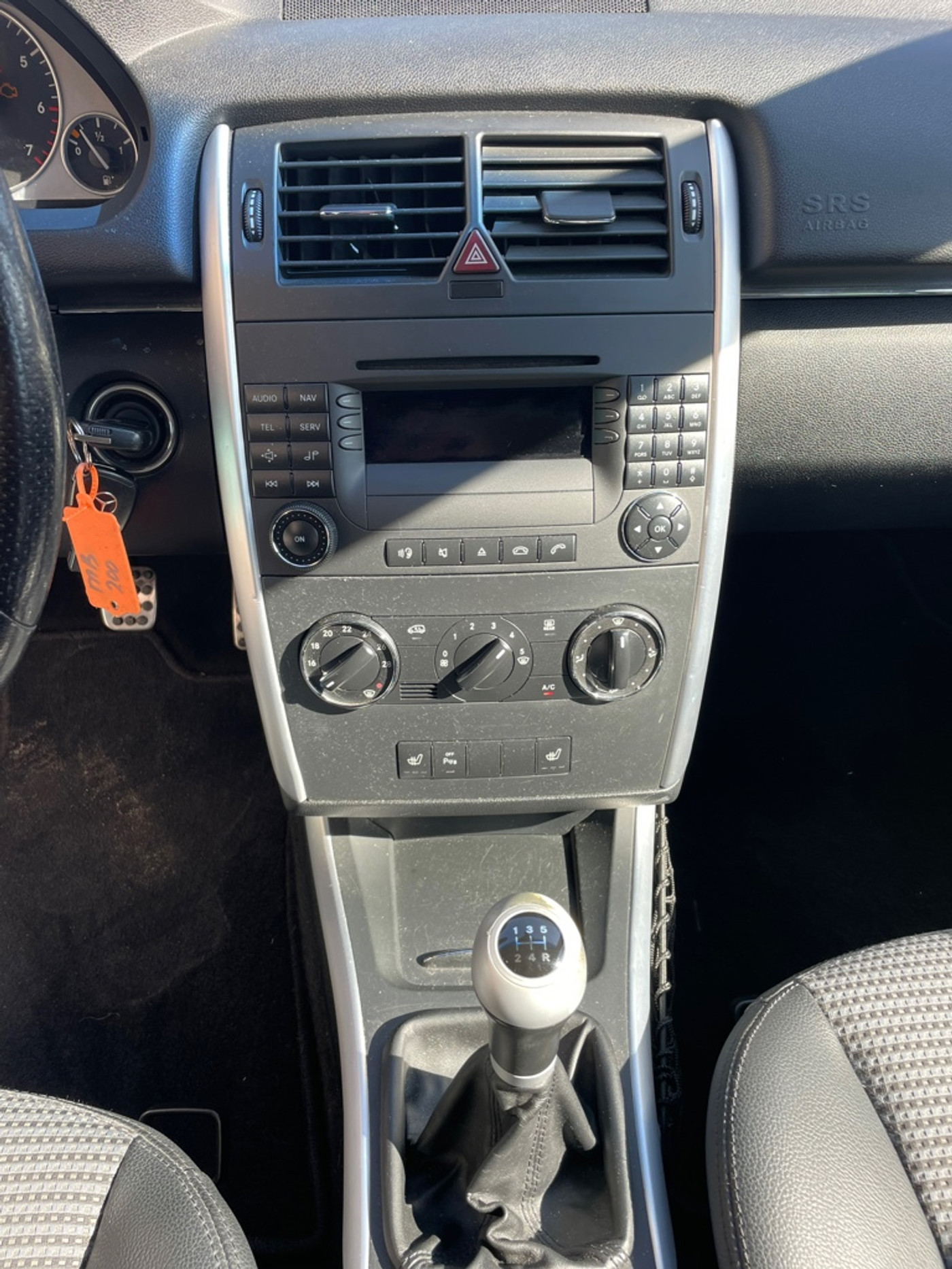 Foto van Mercedes-Benz B 200