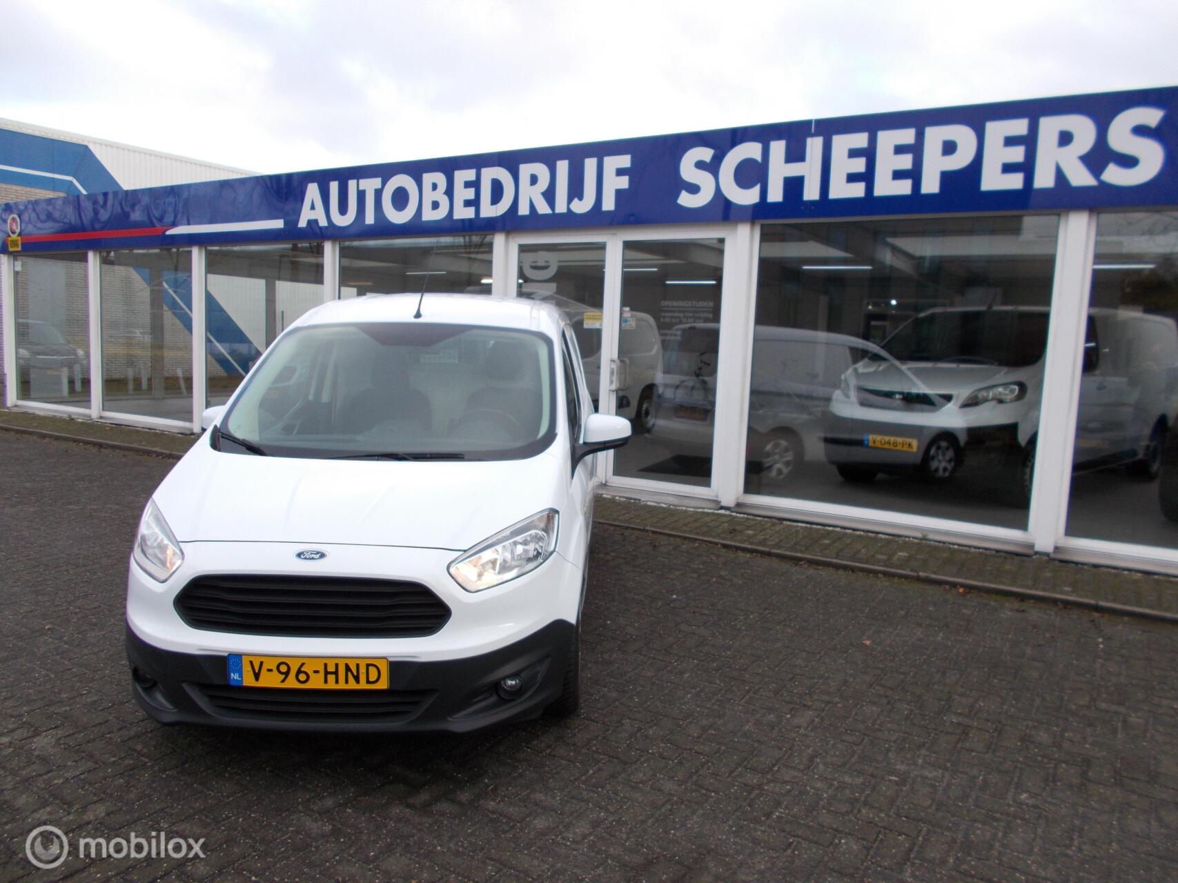 Foto van Ford Transit Courier
