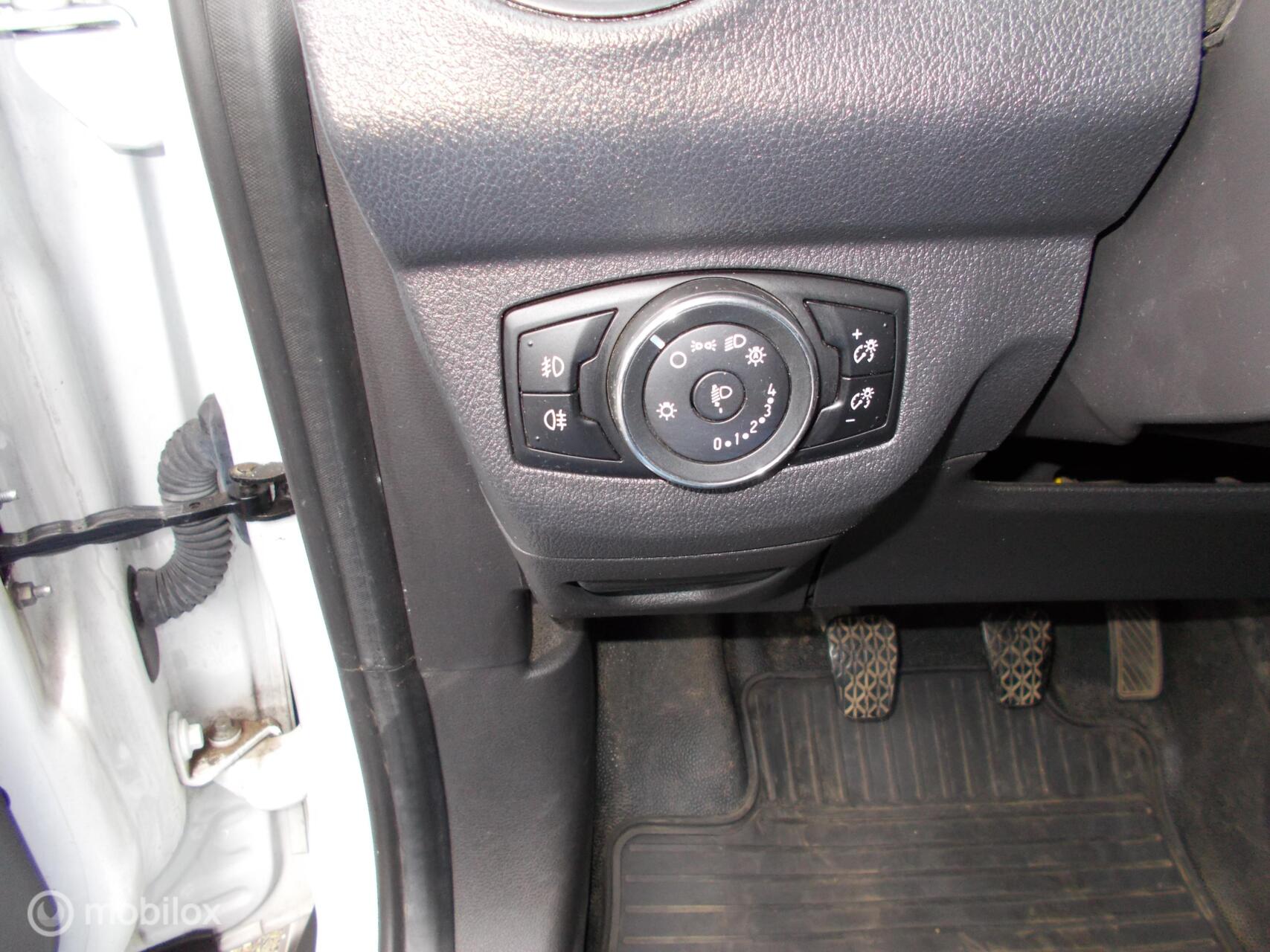 Foto van Ford Transit Courier