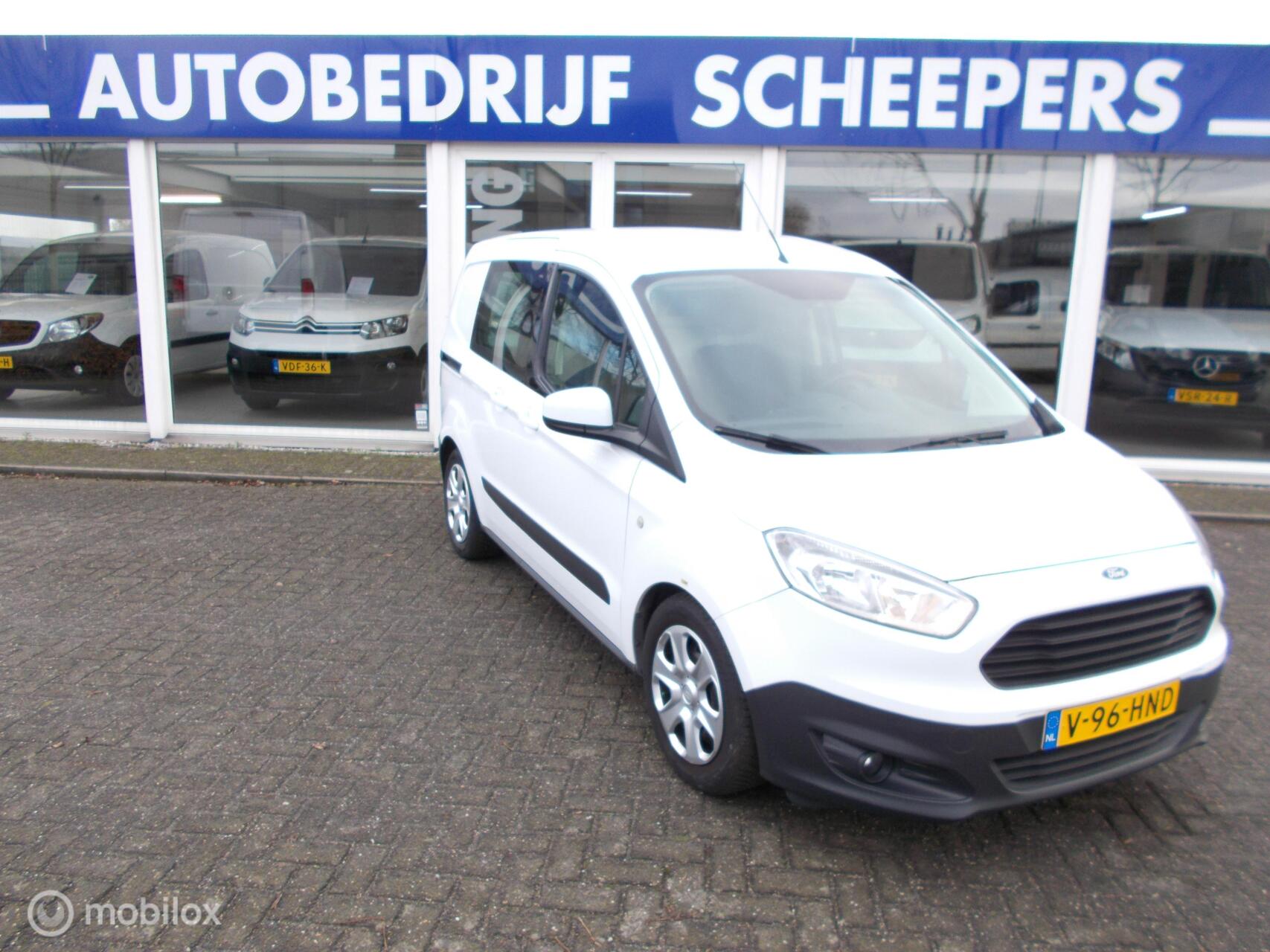 Foto van Ford Transit Courier