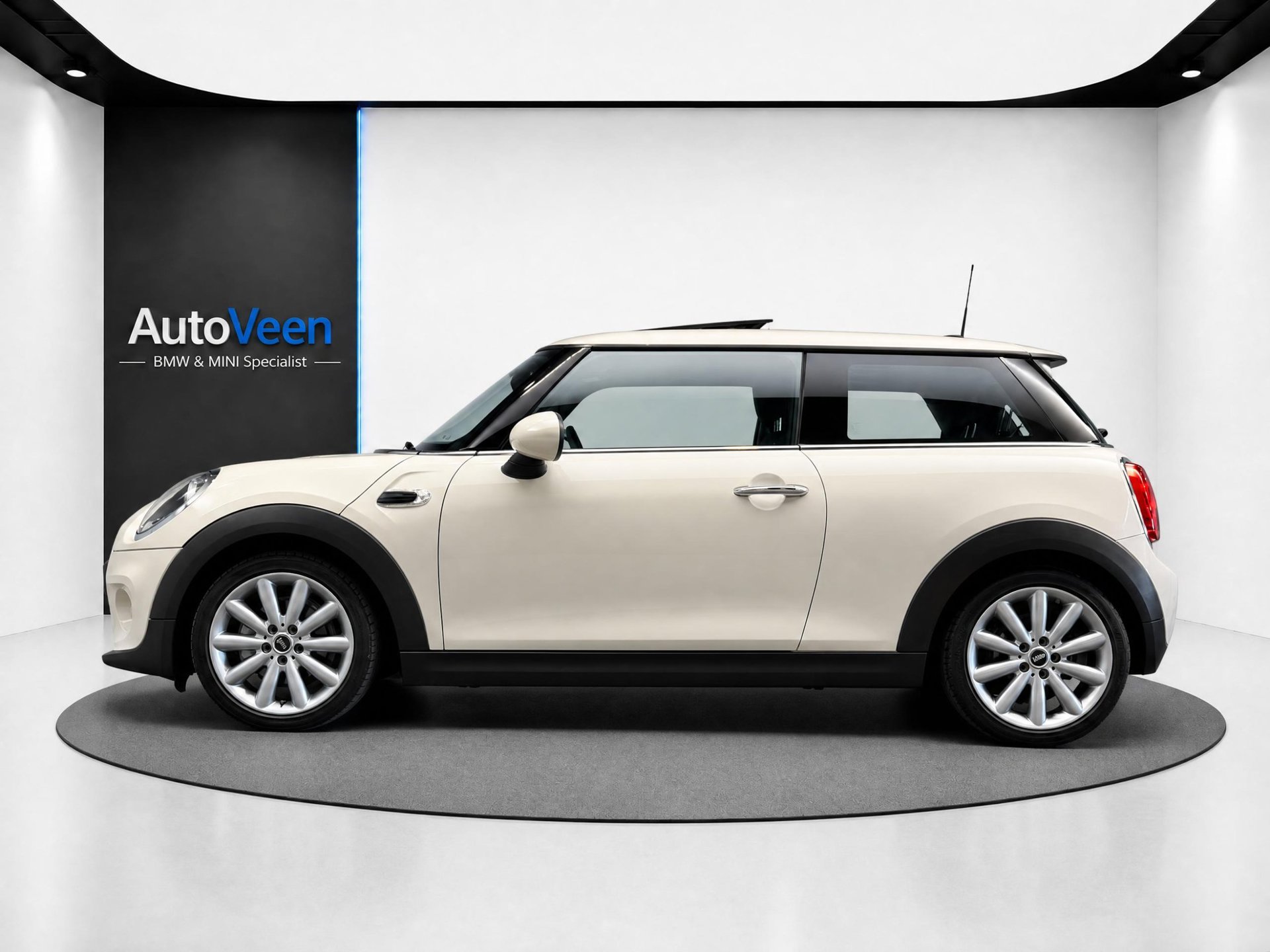 Foto van Mini One