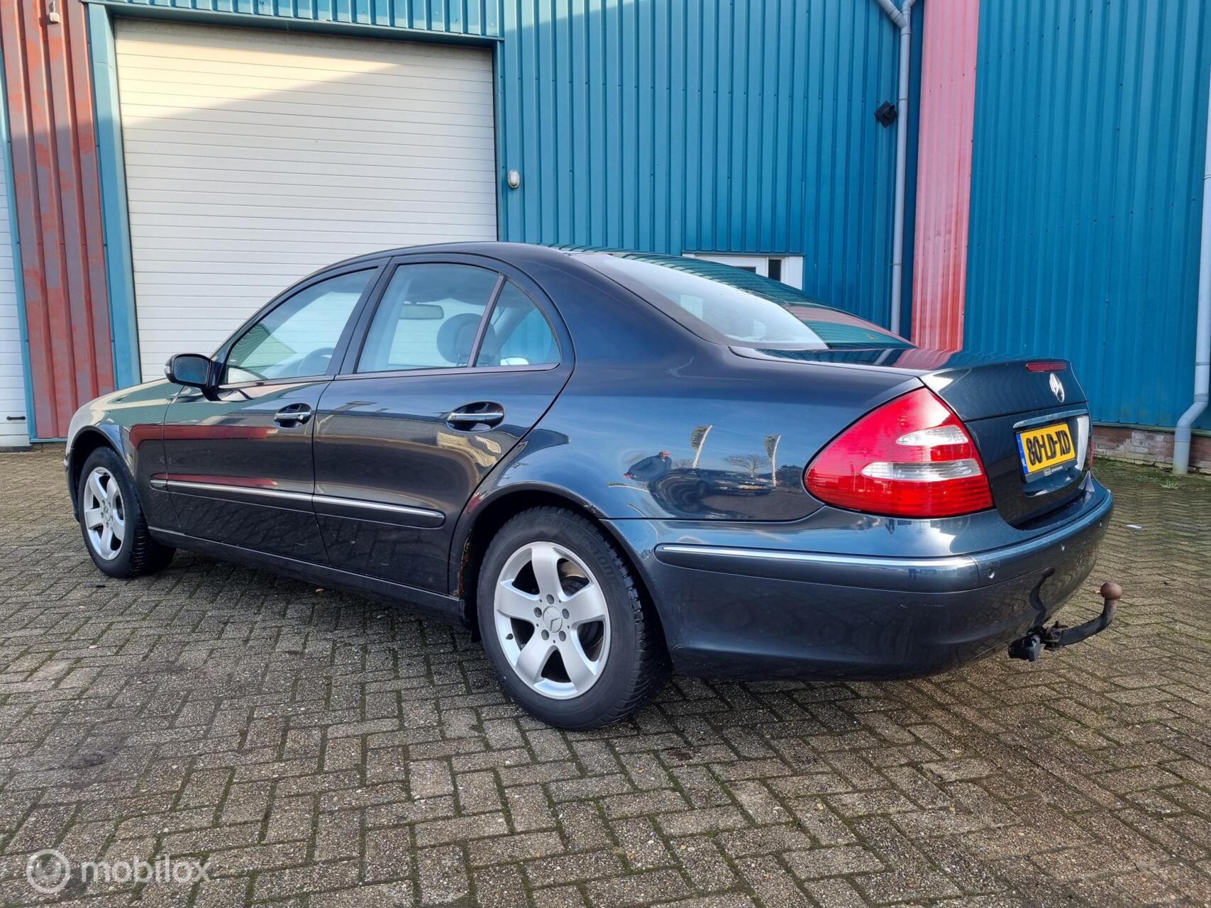 Foto van Mercedes-Benz E 200 Kompressor