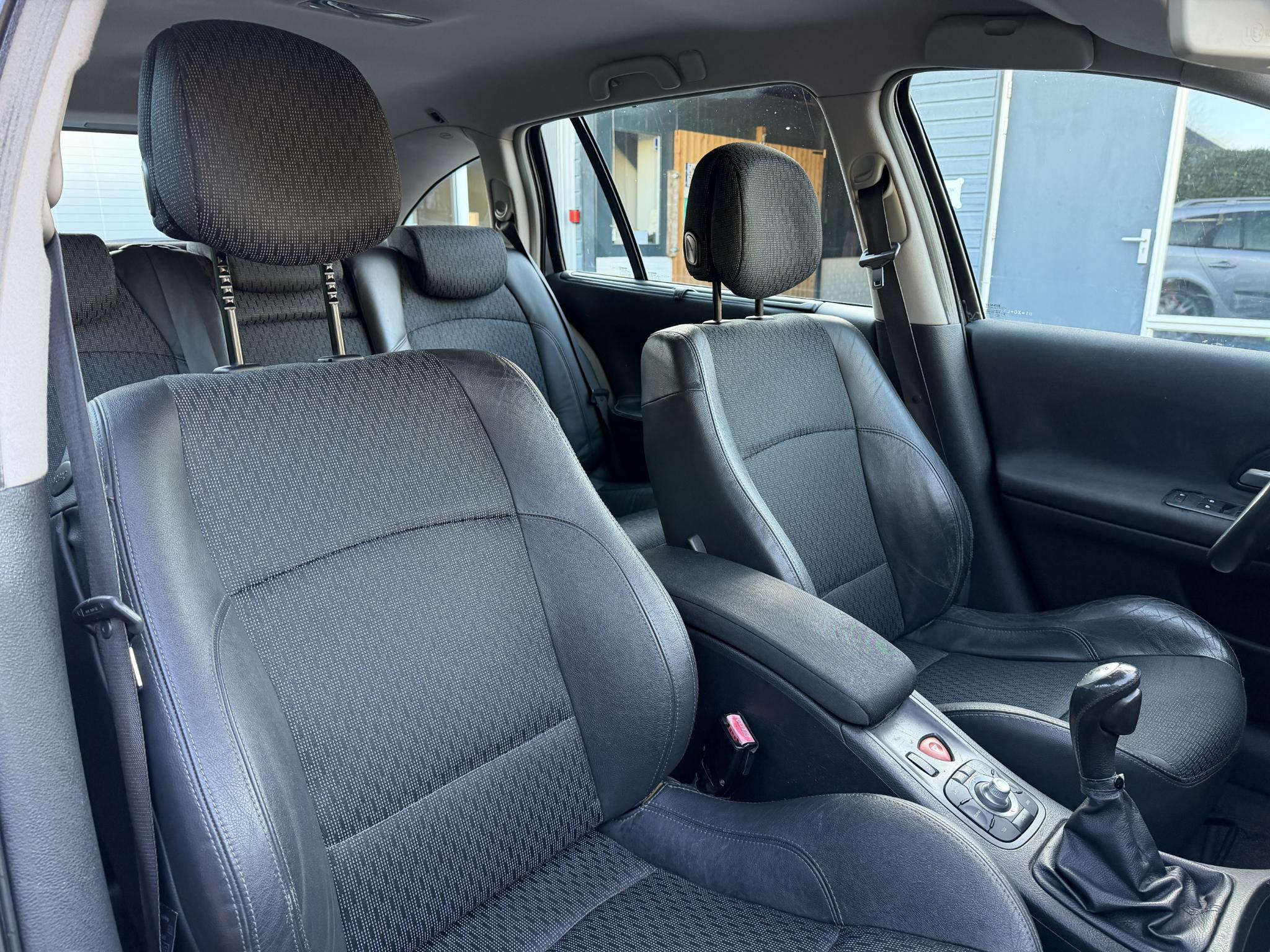 Foto van Renault Laguna Grand Tour