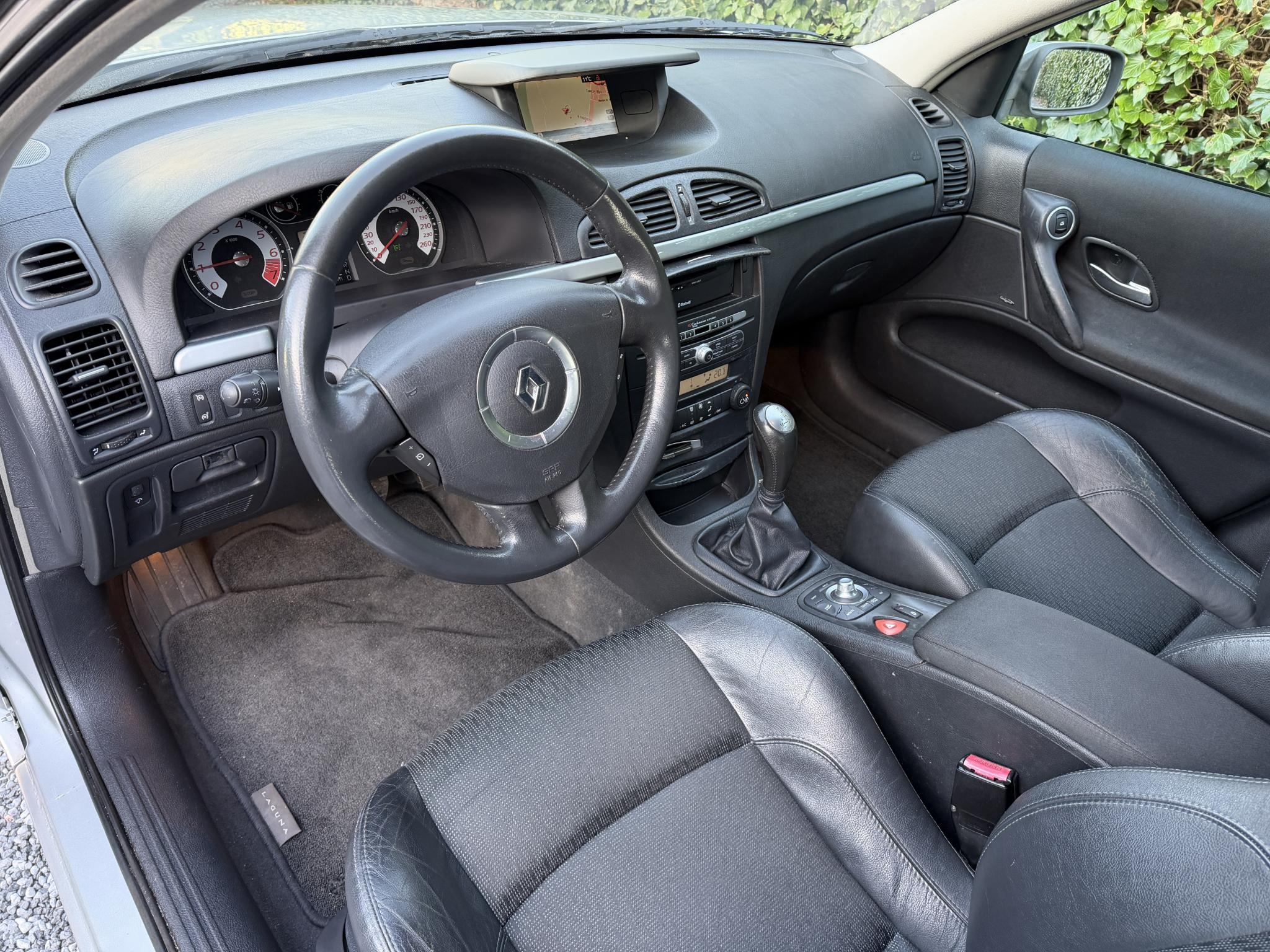 Foto van Renault Laguna Grand Tour
