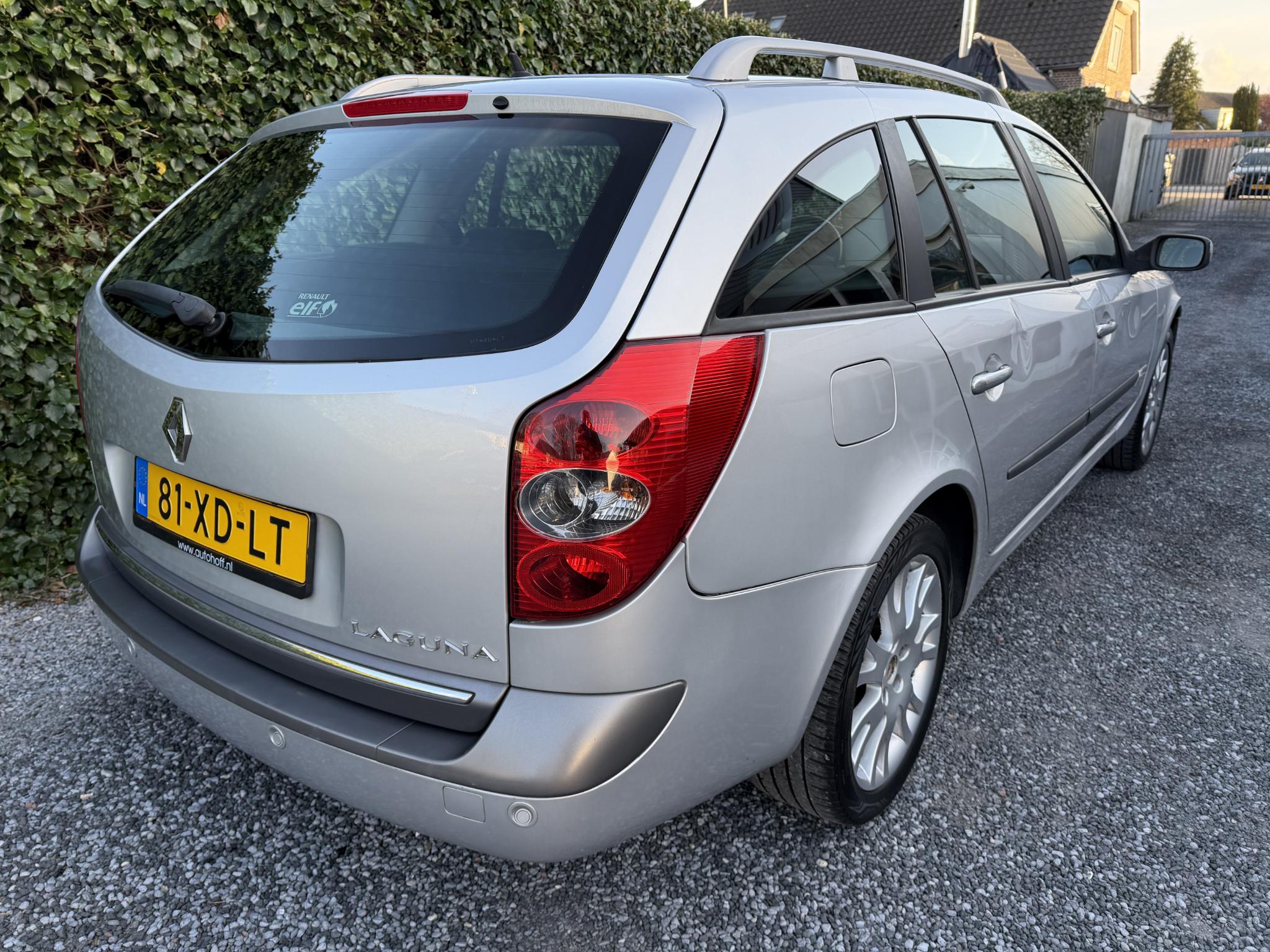 Foto van Renault Laguna Grand Tour