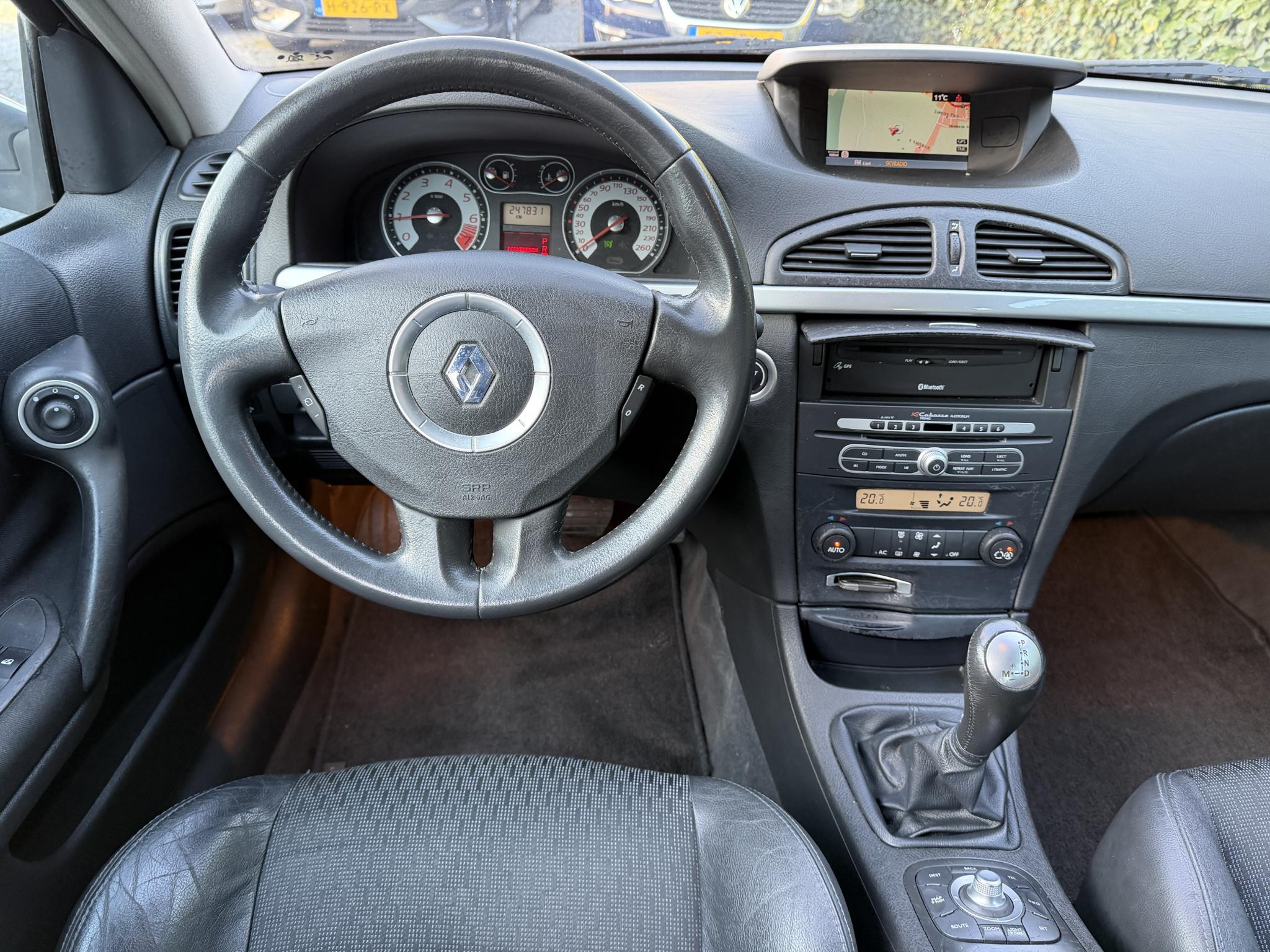 Foto van Renault Laguna Grand Tour