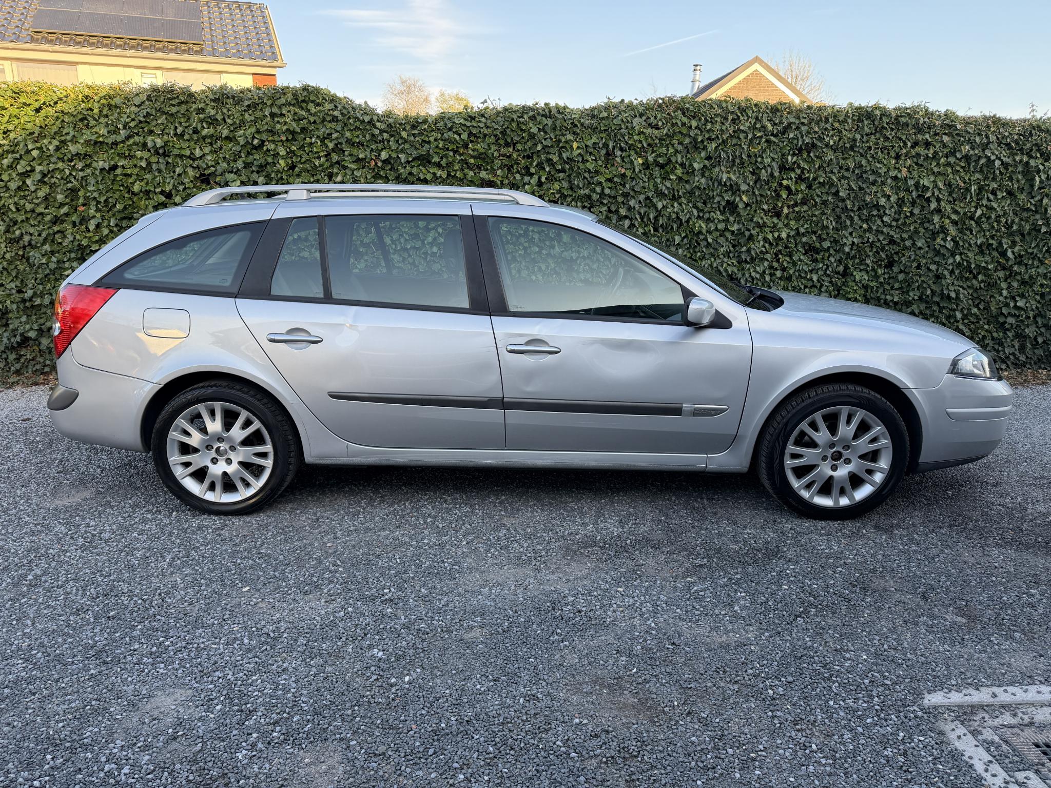 Foto van Renault Laguna Grand Tour