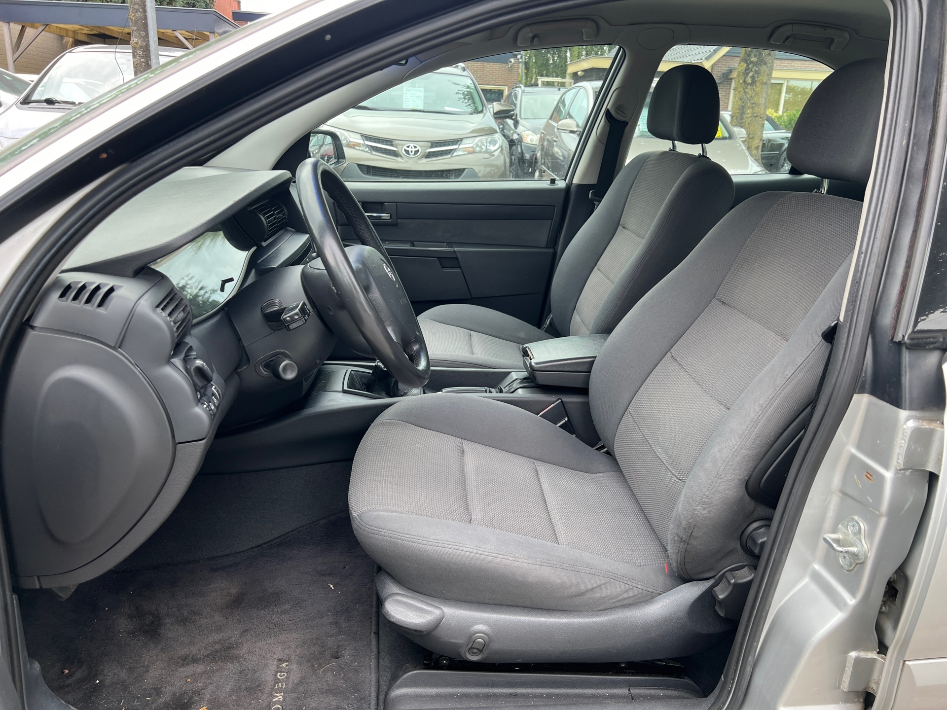 Foto van Opel Omega