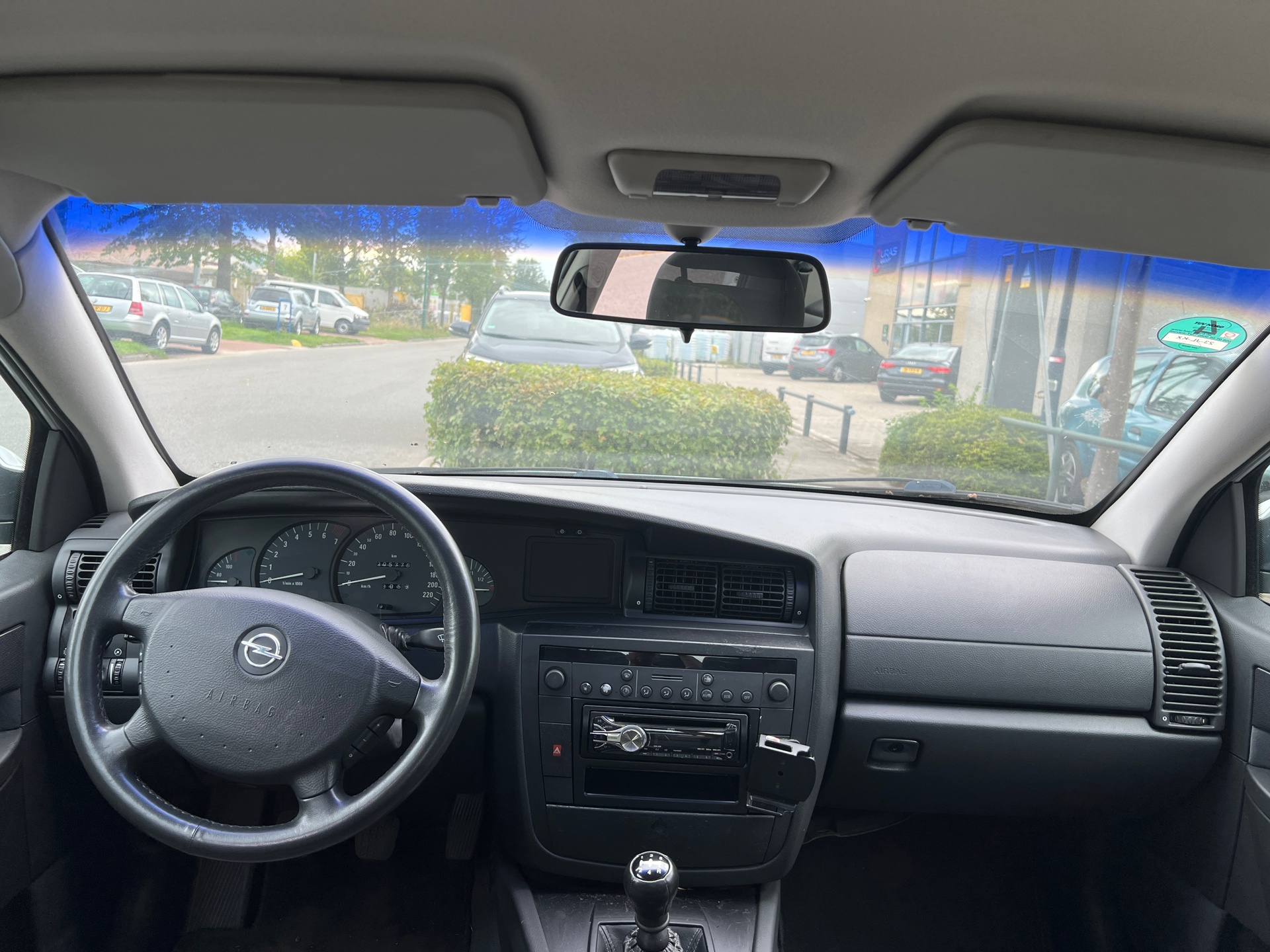 Foto van Opel Omega