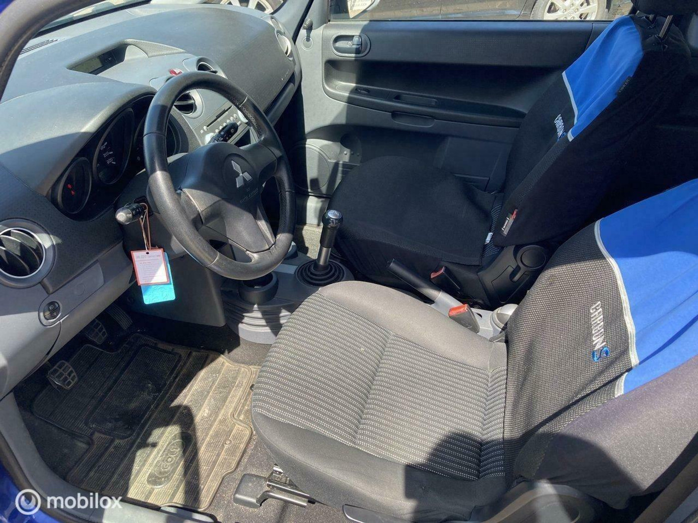Foto van Mitsubishi Colt