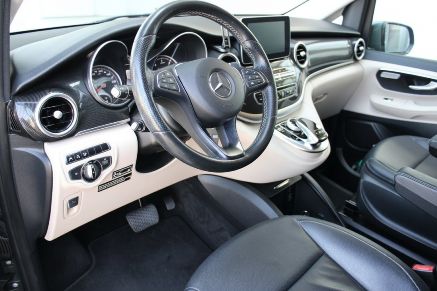 Foto van Mercedes-Benz Marco Polo