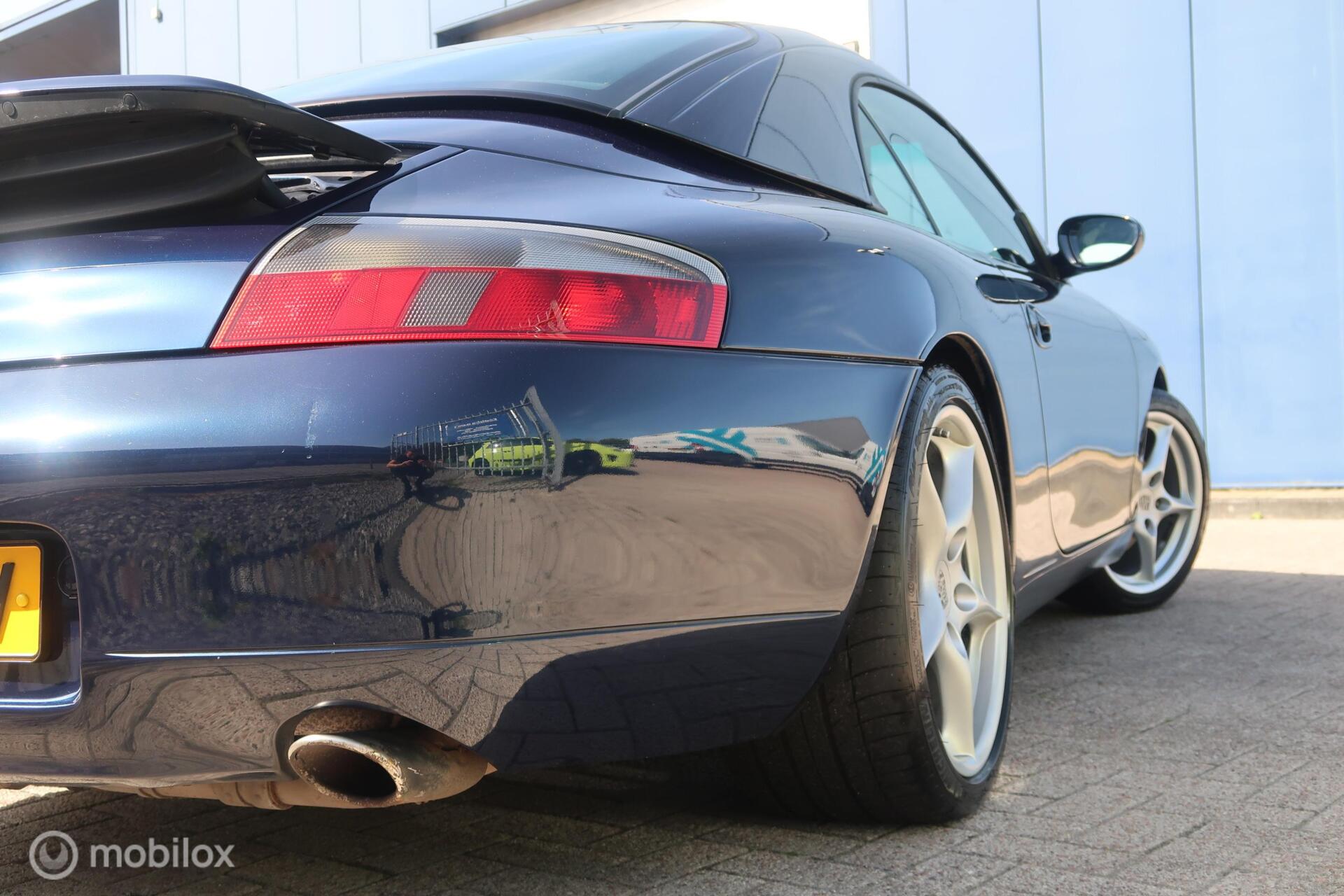 Foto van Porsche 911 Carrera