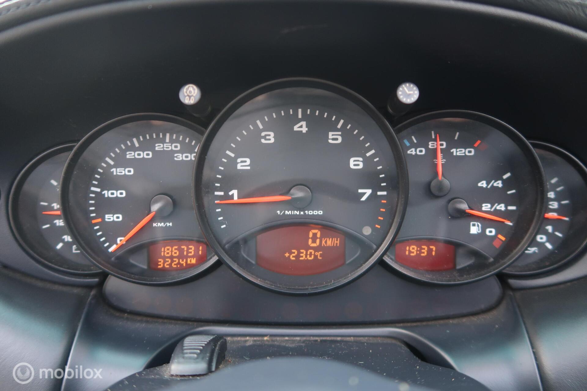 Foto van Porsche 911 Carrera