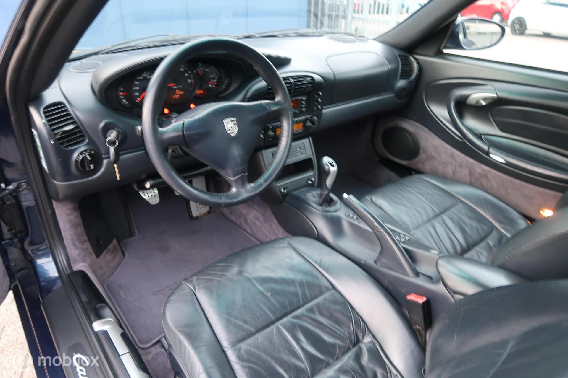 Foto van Porsche 911 Carrera