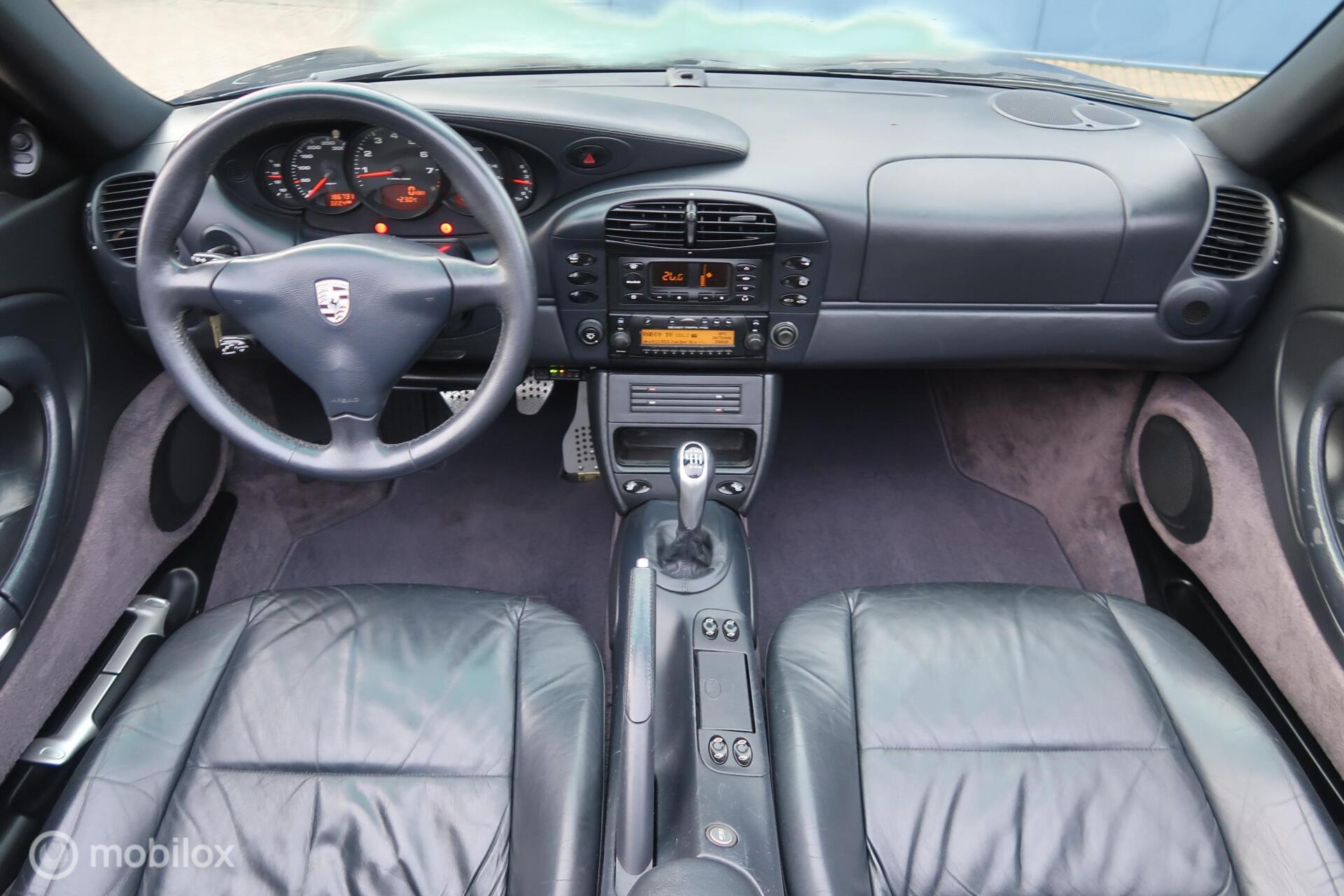 Foto van Porsche 911 Carrera