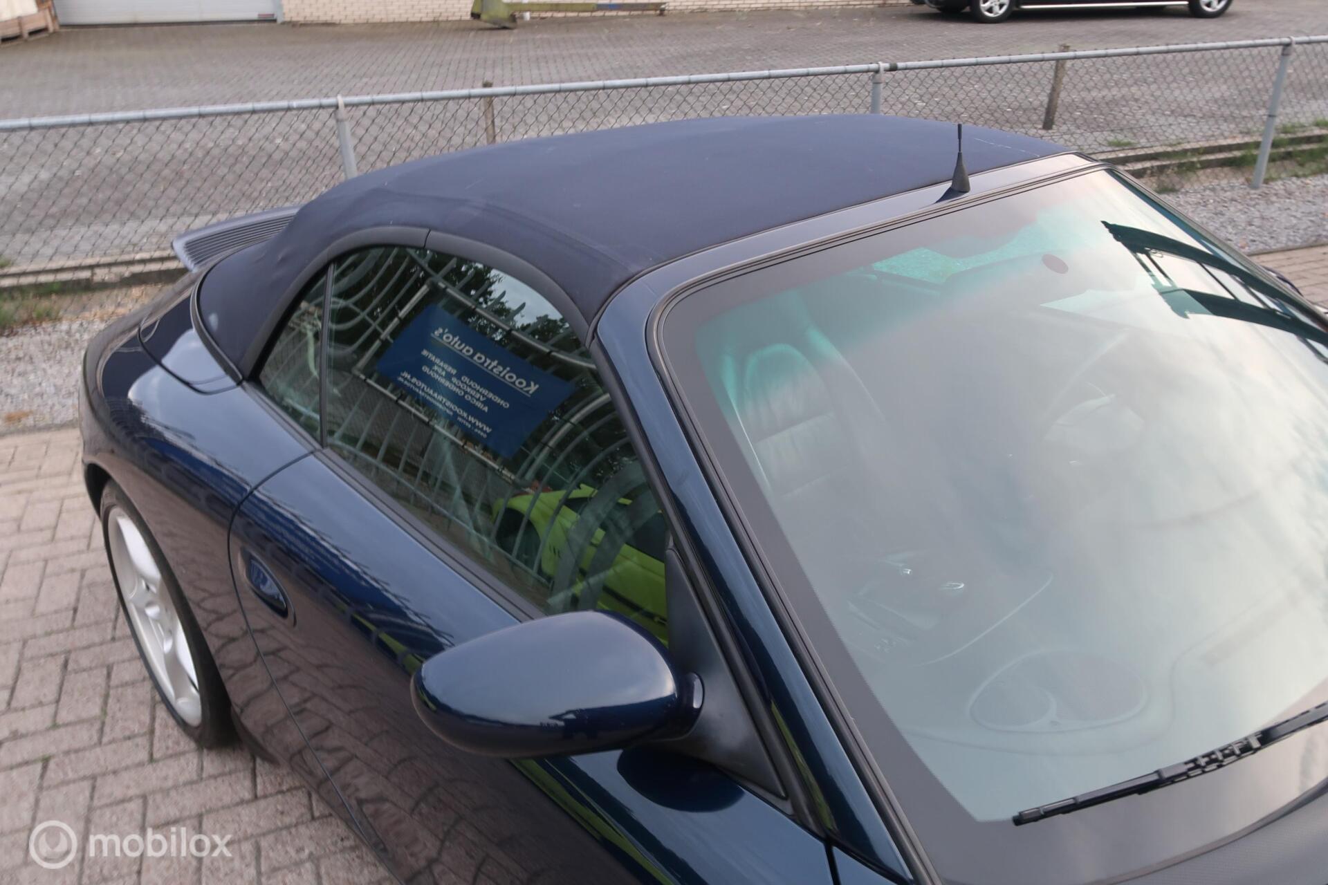 Foto van Porsche 911 Carrera