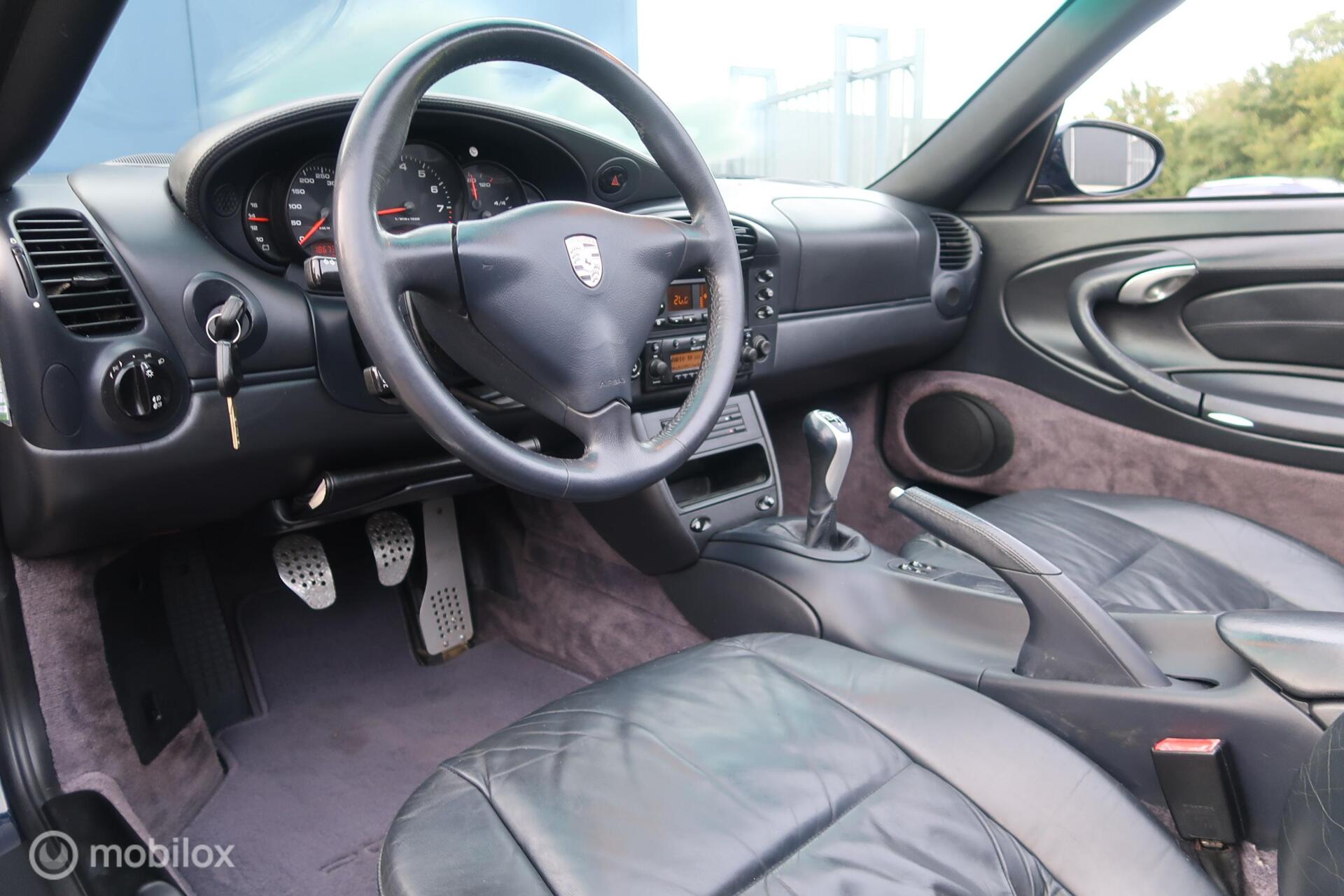 Foto van Porsche 911 Carrera