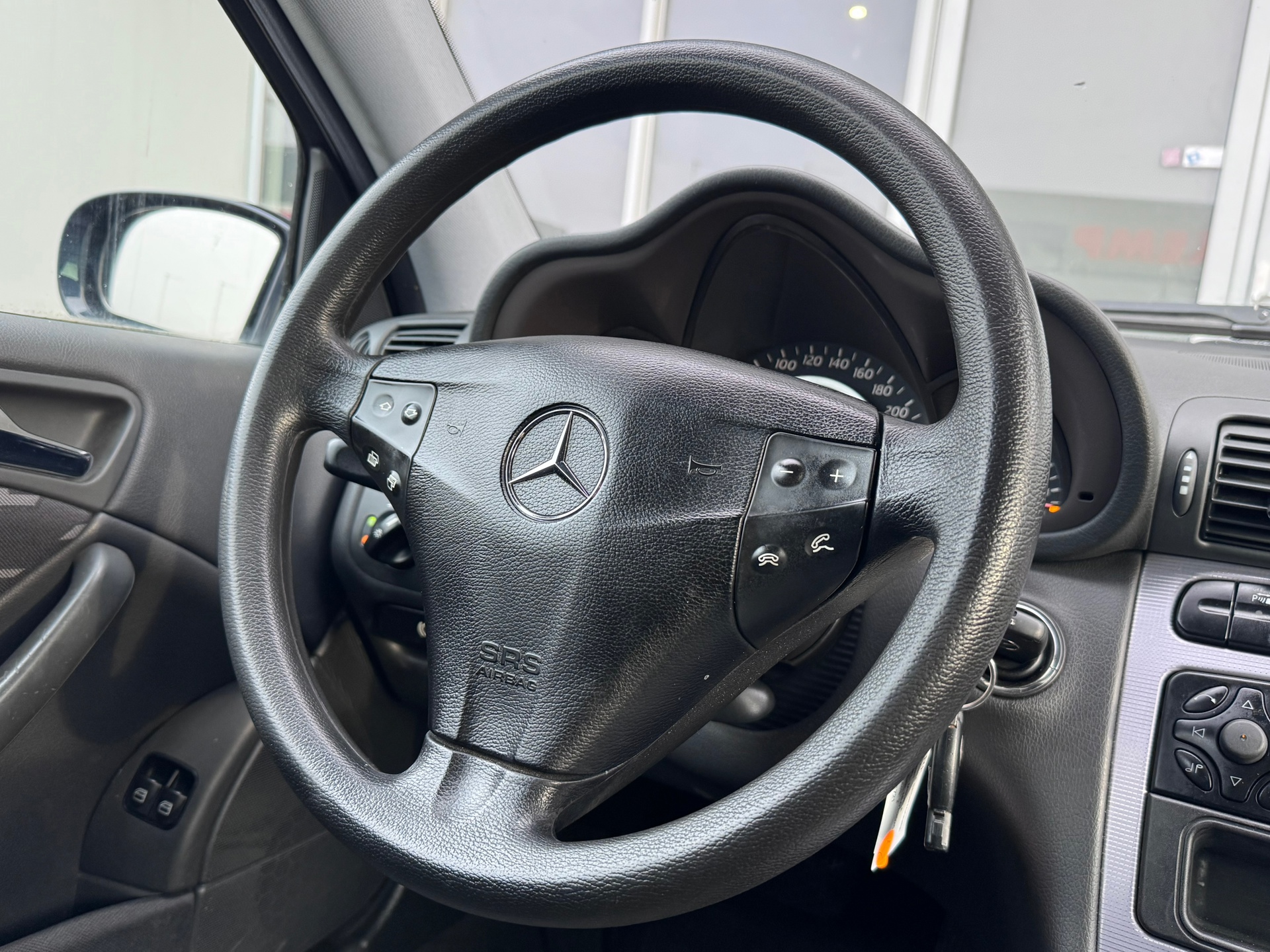Foto van Mercedes-Benz C 200 Kompressor