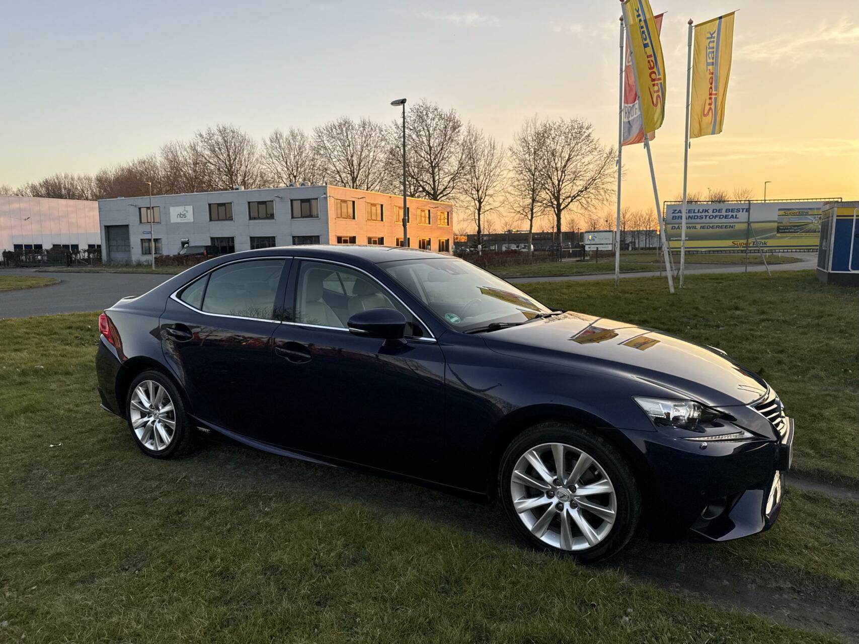 Foto van Lexus Is