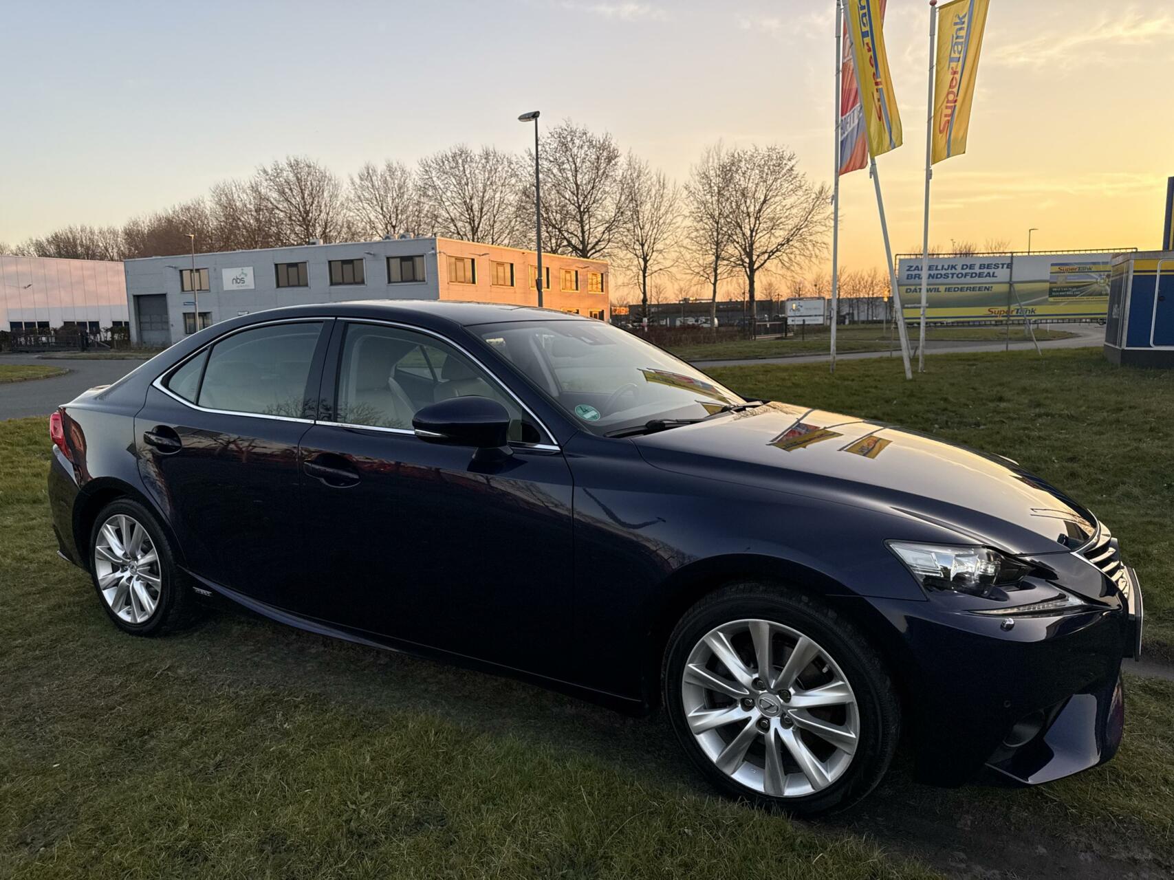 Foto van Lexus Is