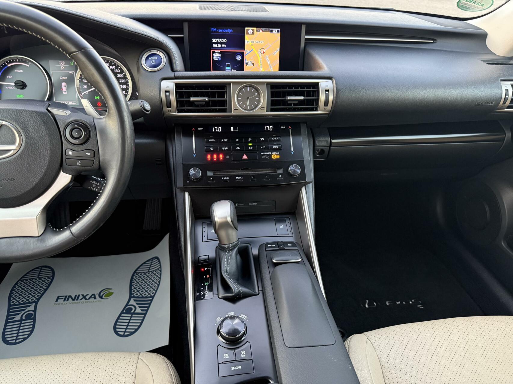 Foto van Lexus Is