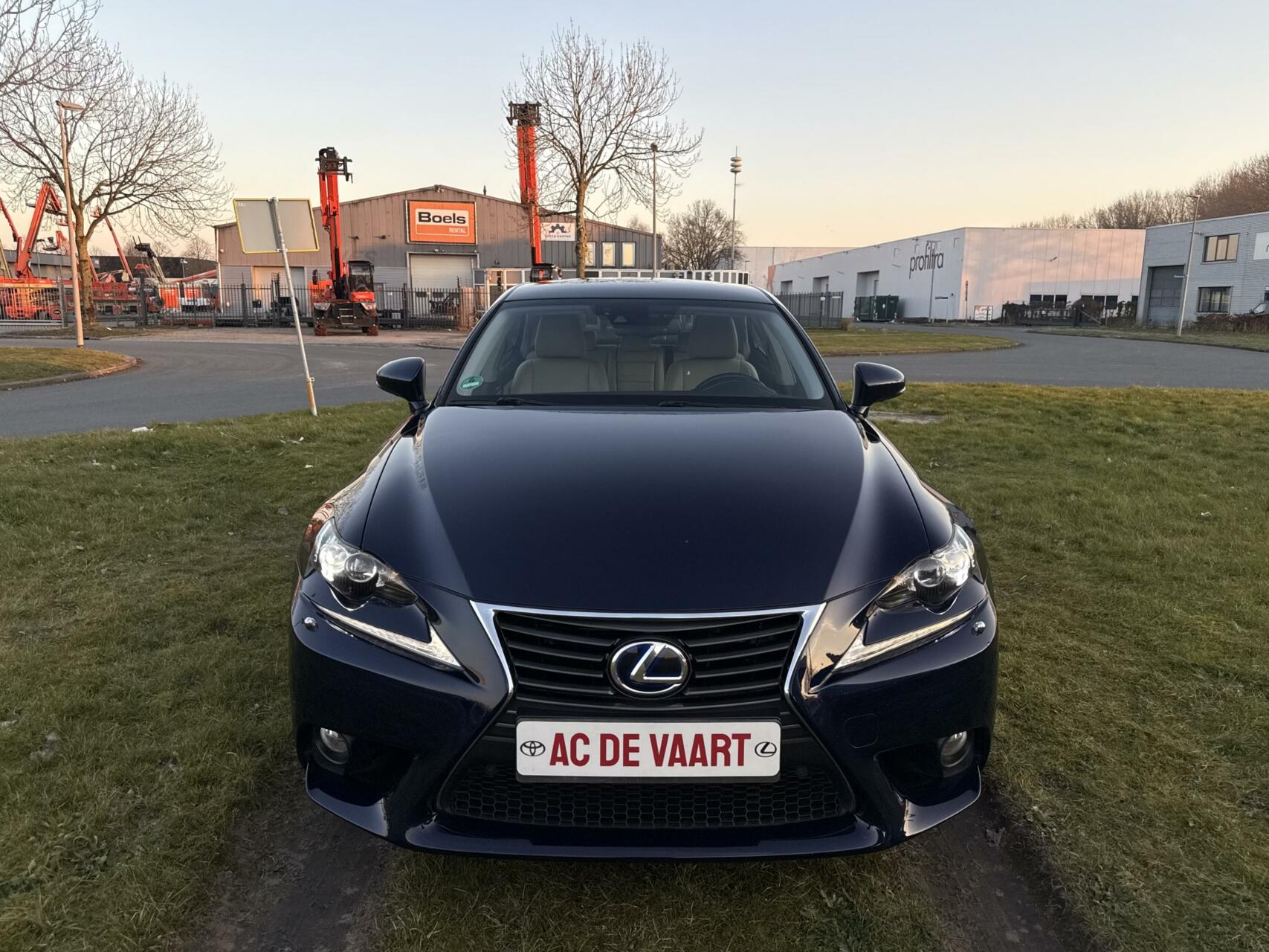 Foto van Lexus Is
