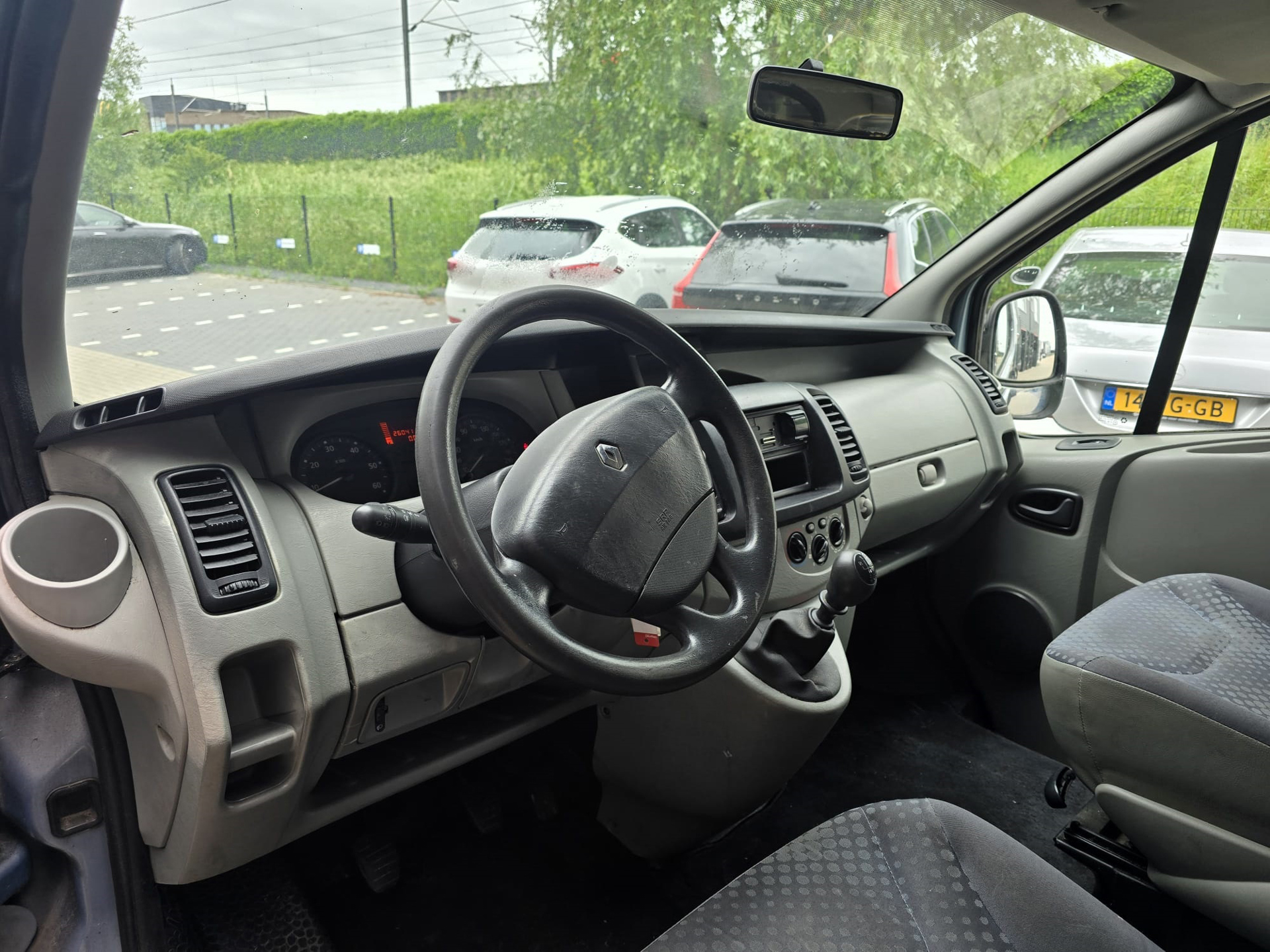 Foto van Renault Trafic T27 L1/h1 2.0 Dci 84kw E4