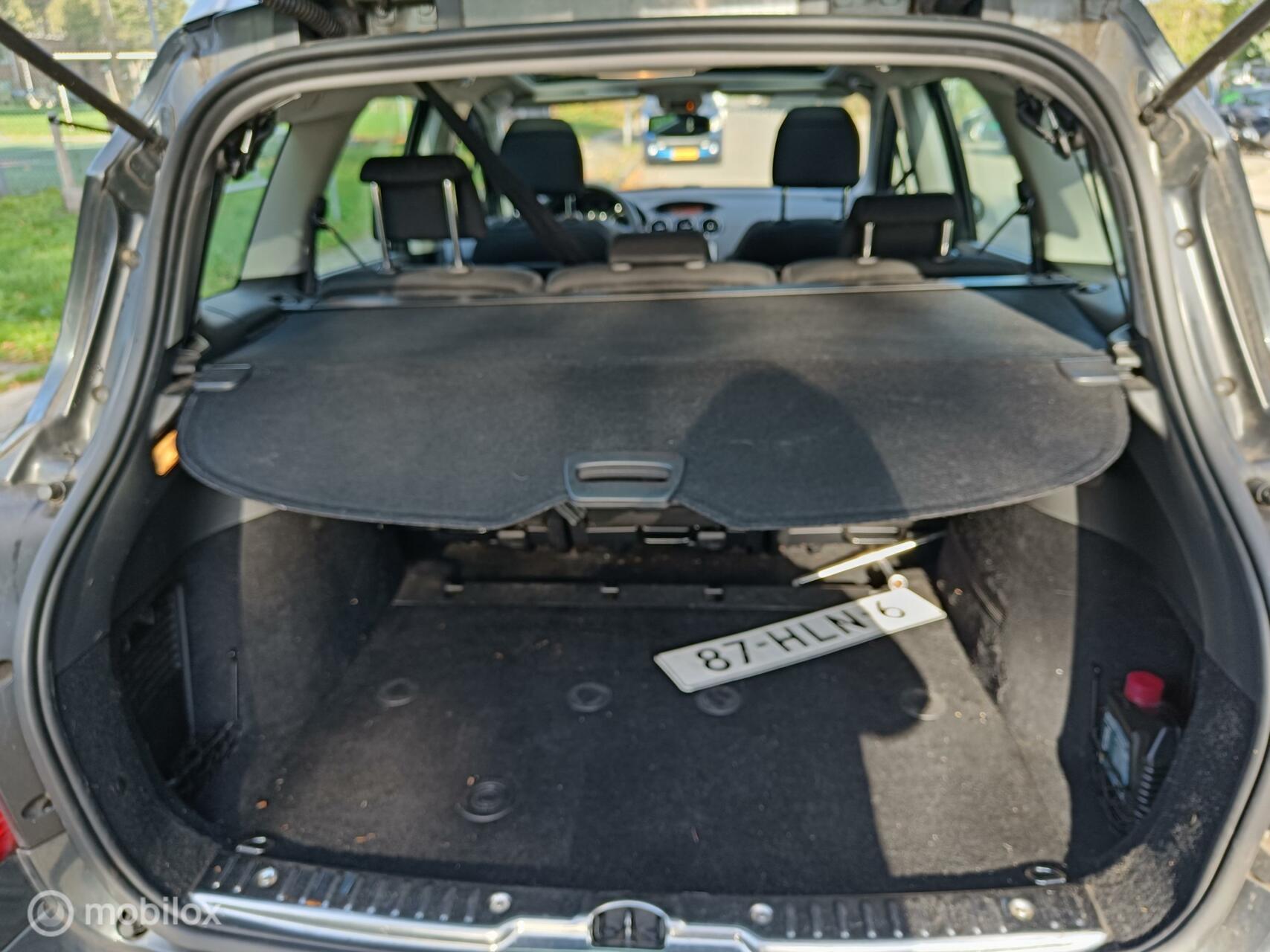 Foto van Peugeot 308 SW
