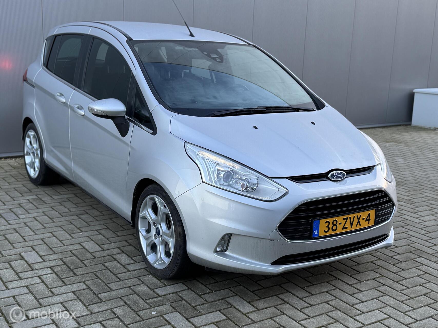 Foto van Ford B-max