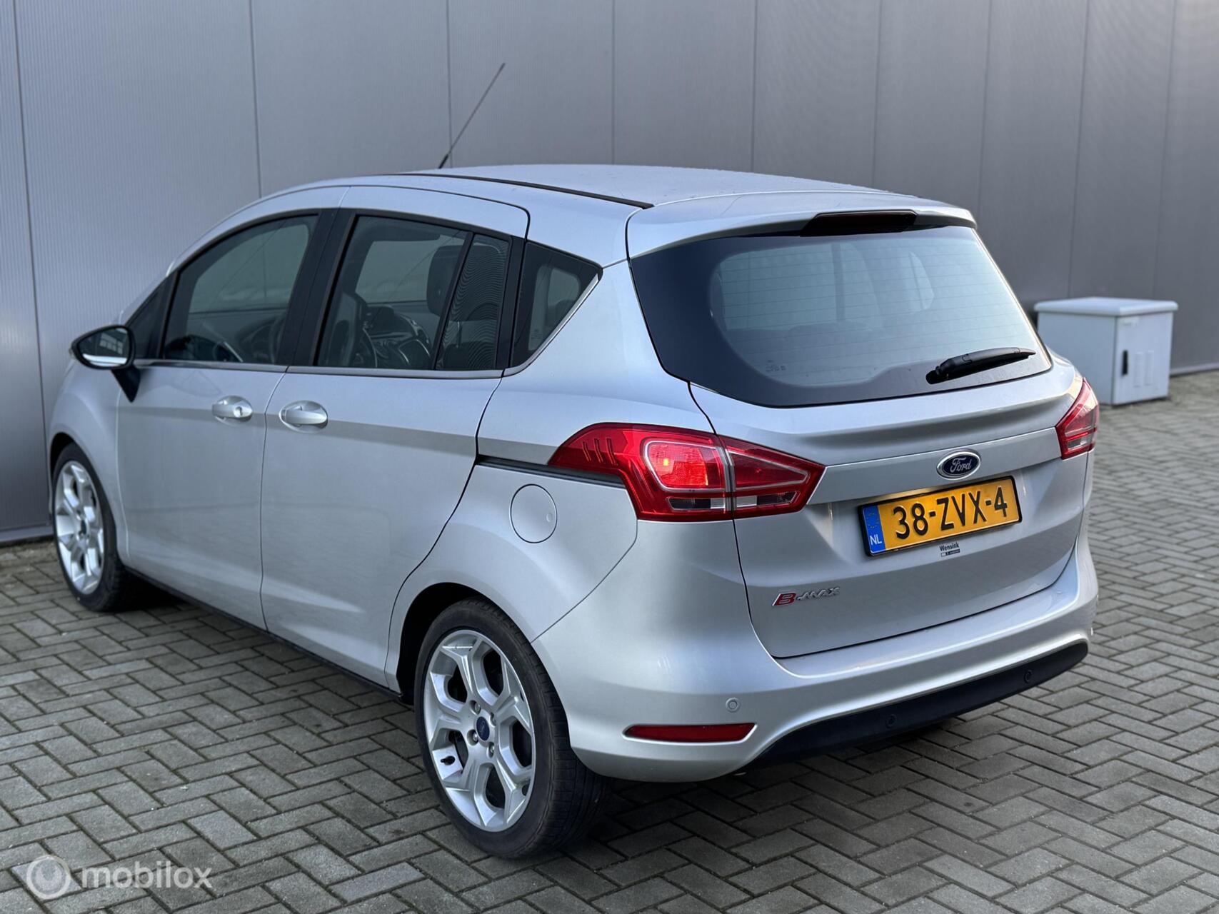 Foto van Ford B-max