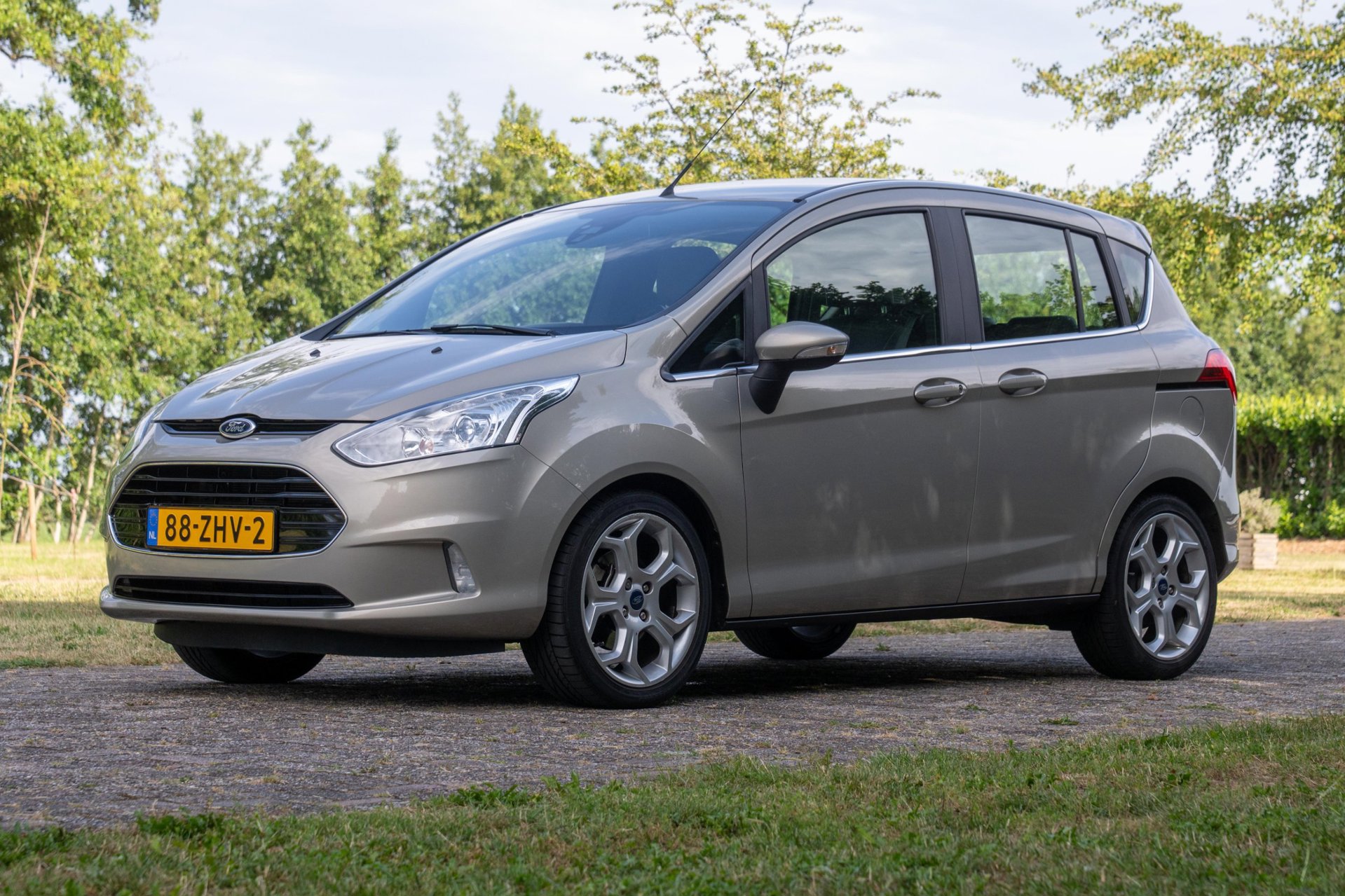 Foto van Ford B-max
