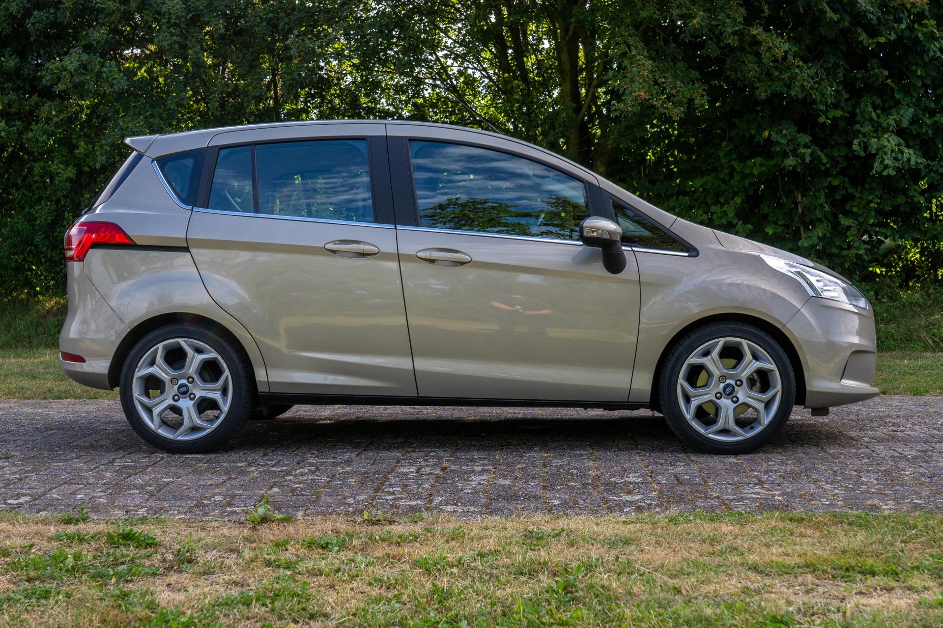 Foto van Ford B-max