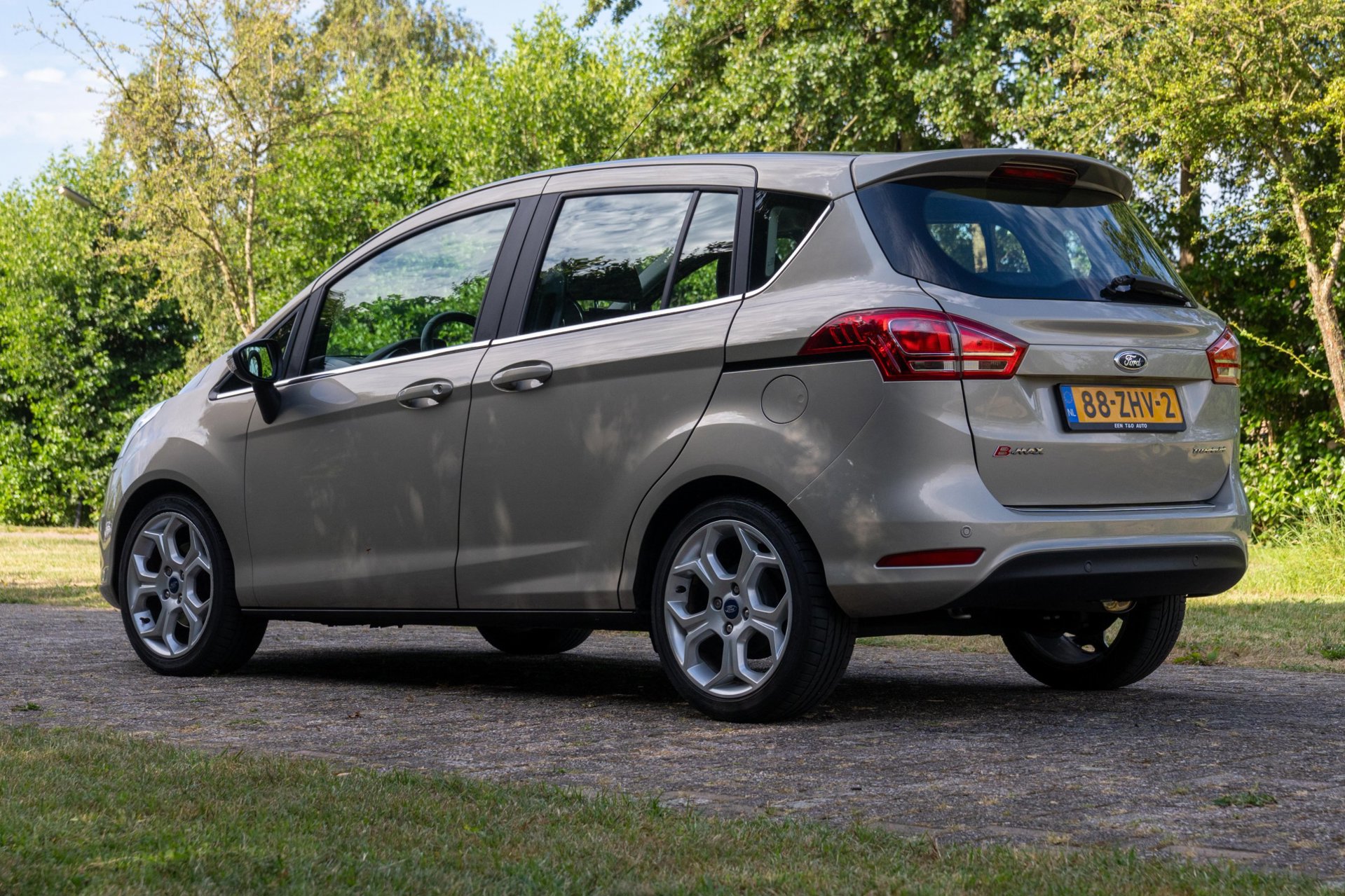 Foto van Ford B-max