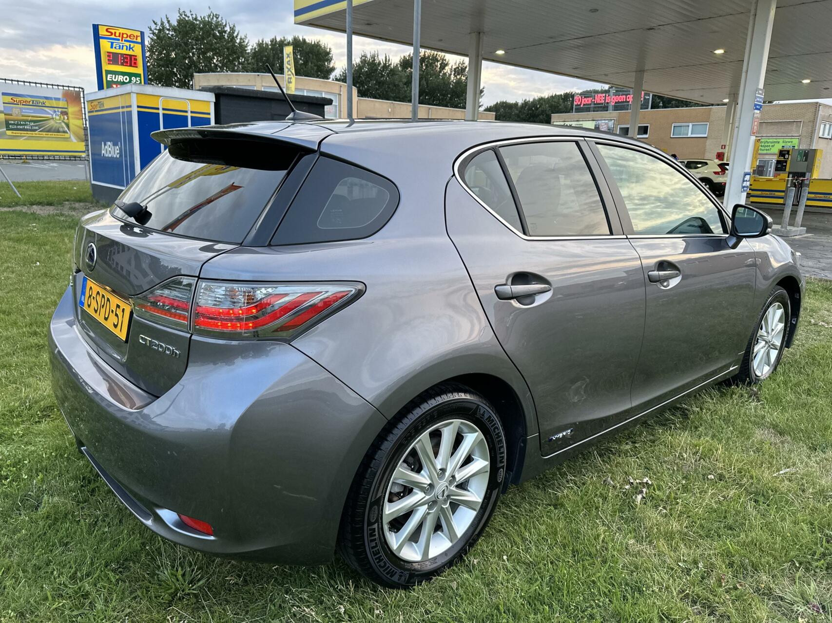 Foto van Lexus CT
