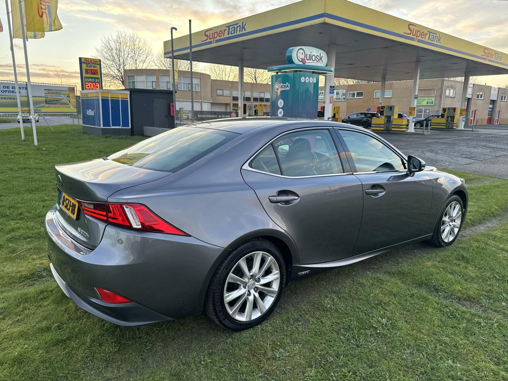 Foto van Lexus Is