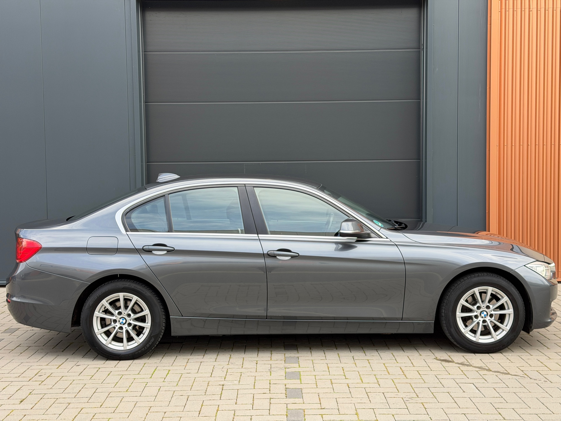 Foto van BMW 320i
